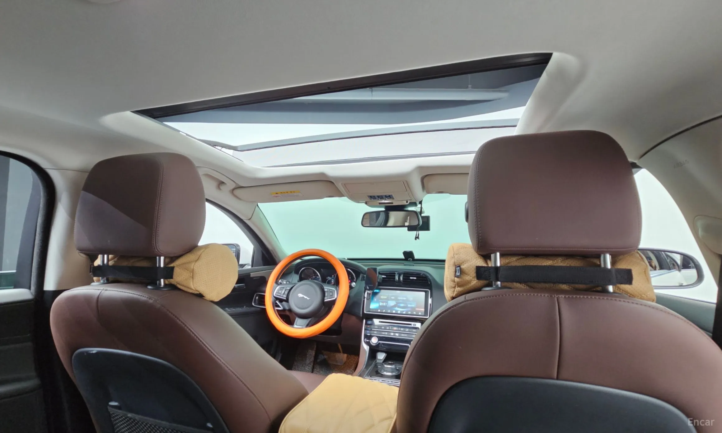 Jaguar XE превью 18