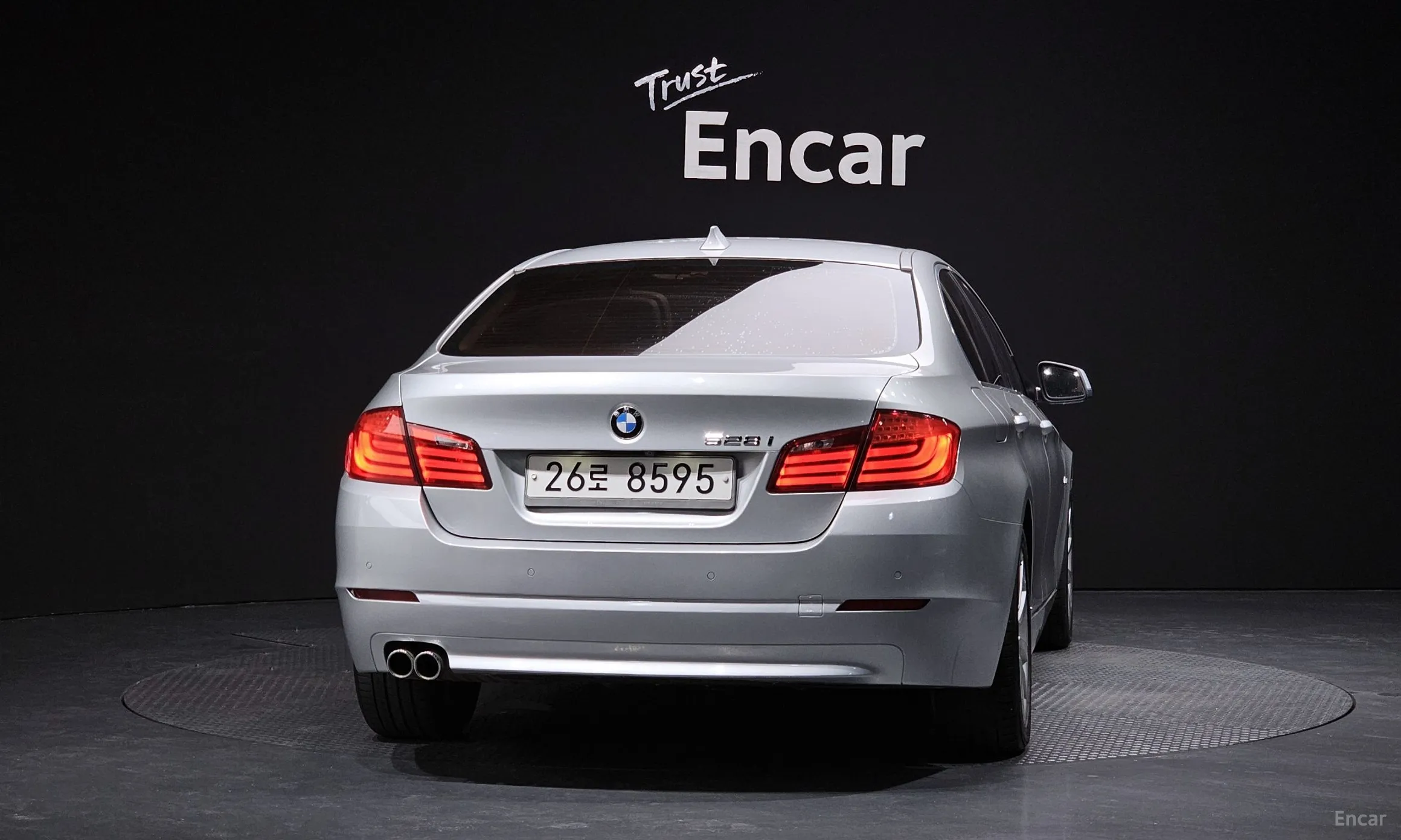 BMW 5 Series (F10) превью 3
