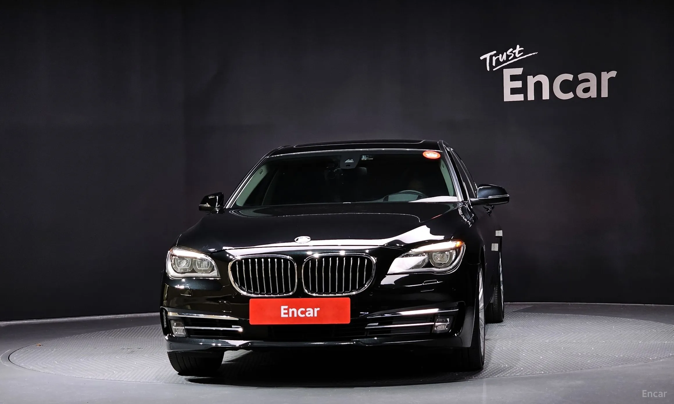 BMW 7 Series (F01)
