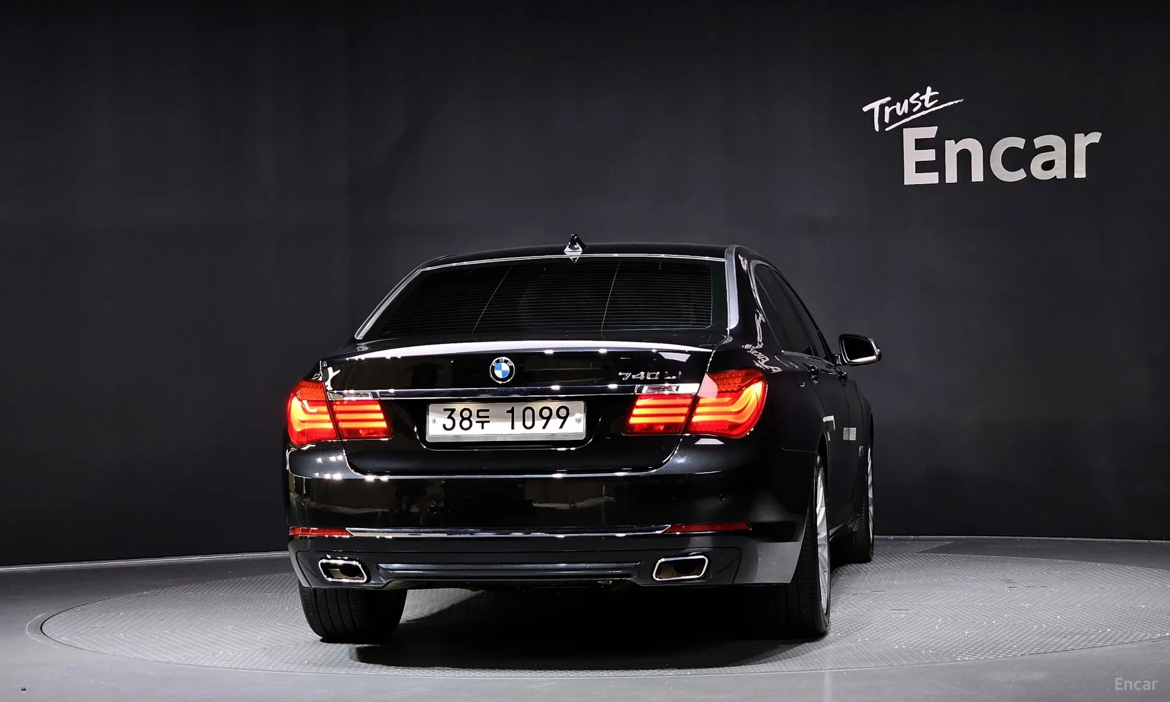 BMW 7 Series (F01) превью 3