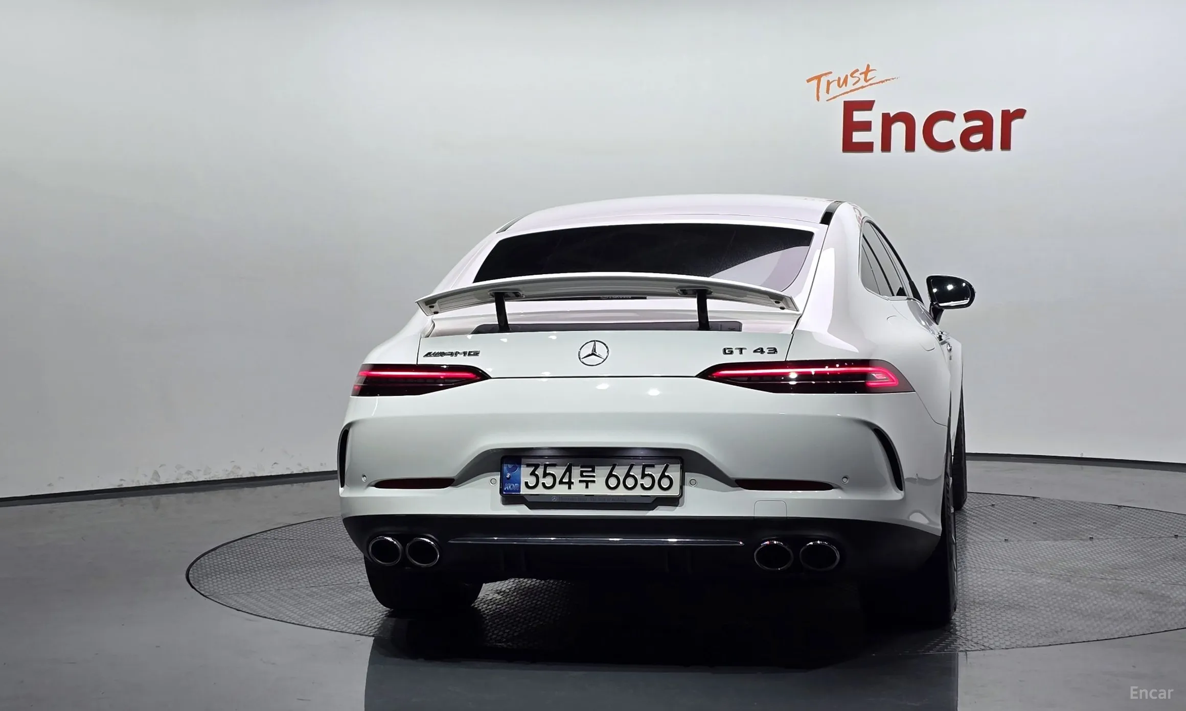 Mercedes Benz AMG GT превью 3