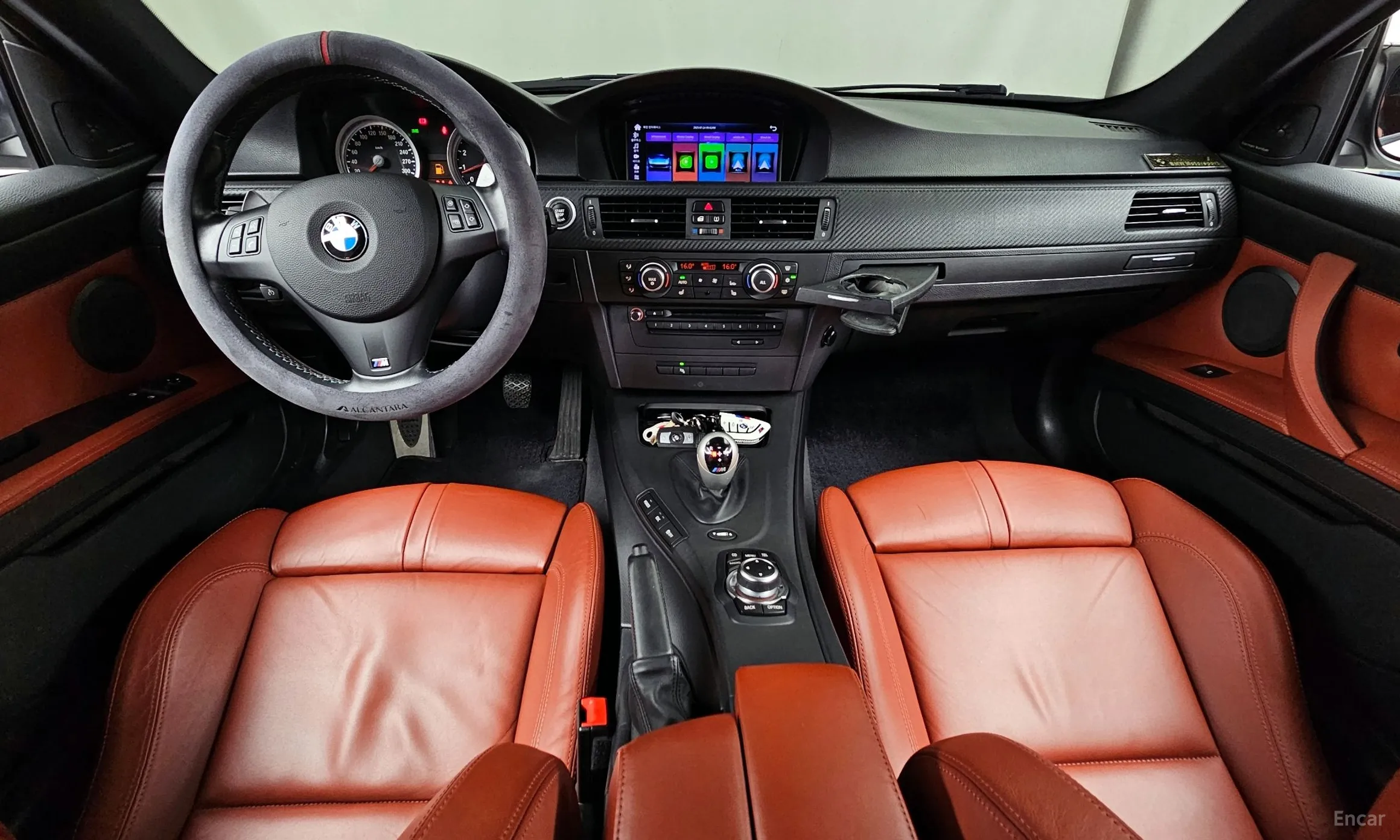 BMW M3 (E90) превью 4