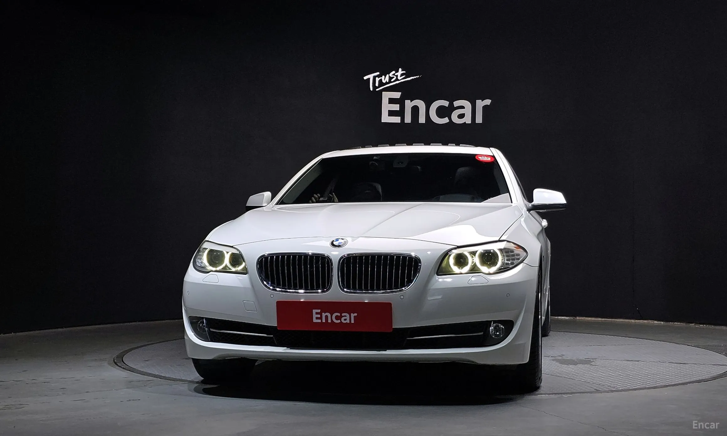 BMW 5 Series (F10) превью 2