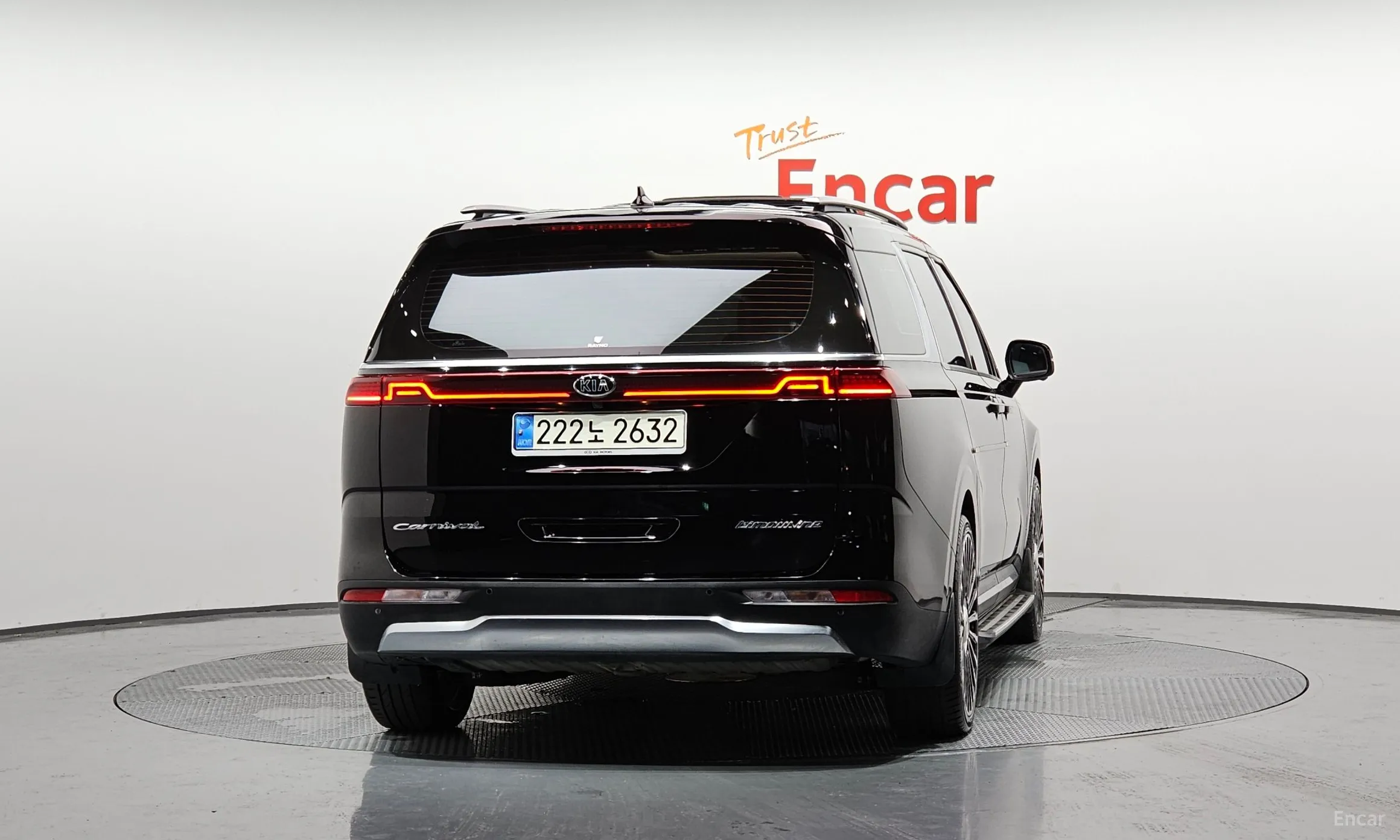 Kia Carnival Gen 4 превью 3