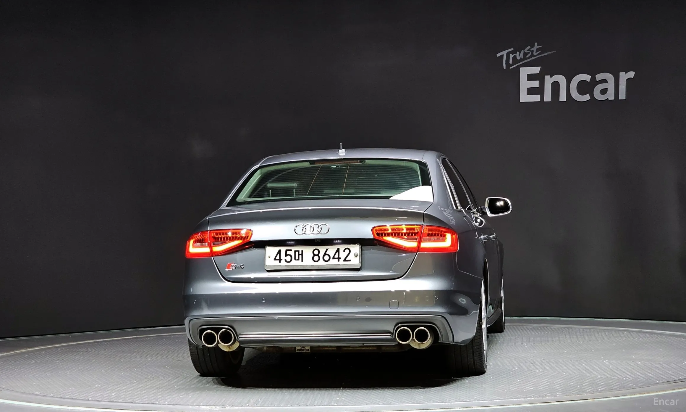 Audi New A4 превью 3