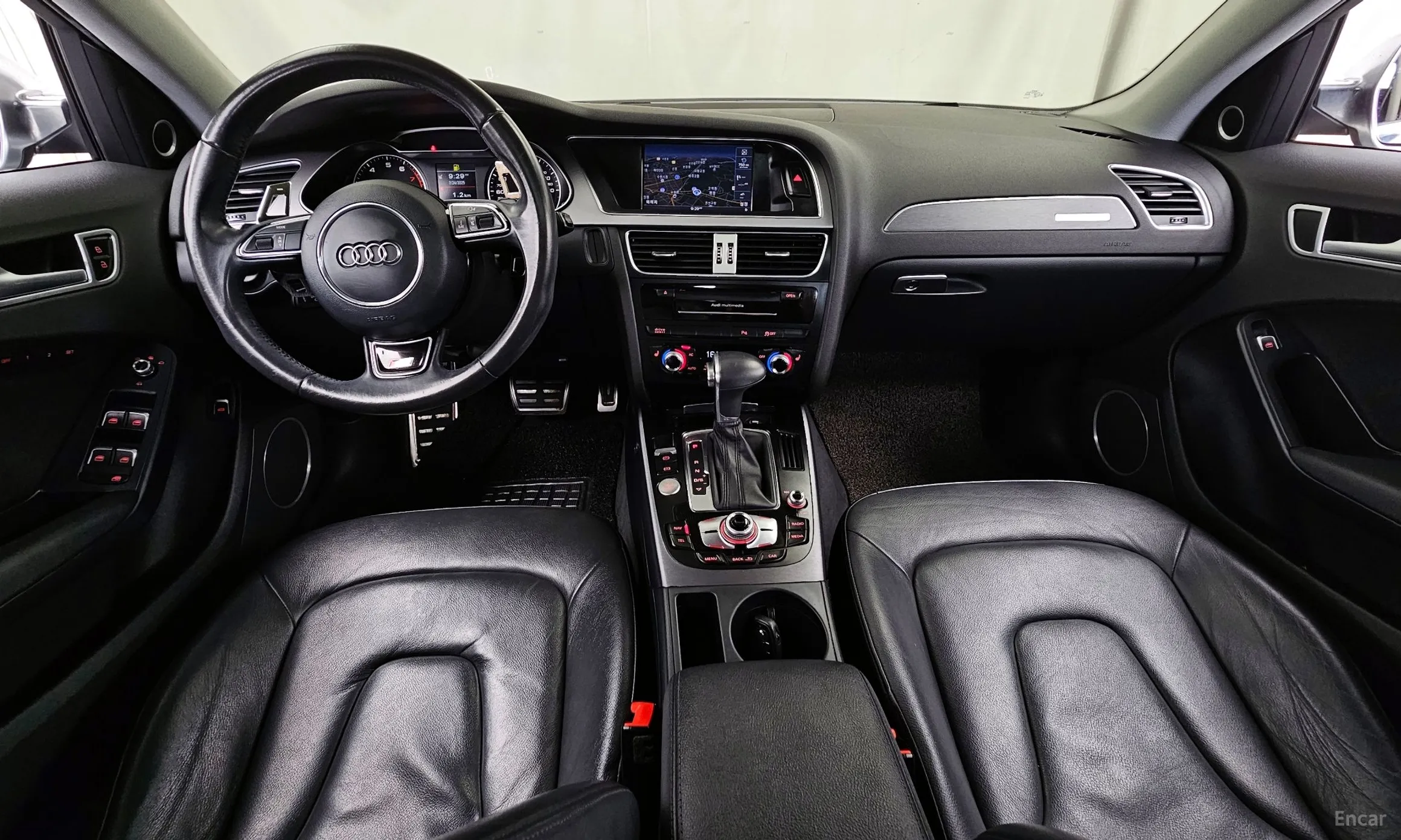 Audi New A4 превью 4