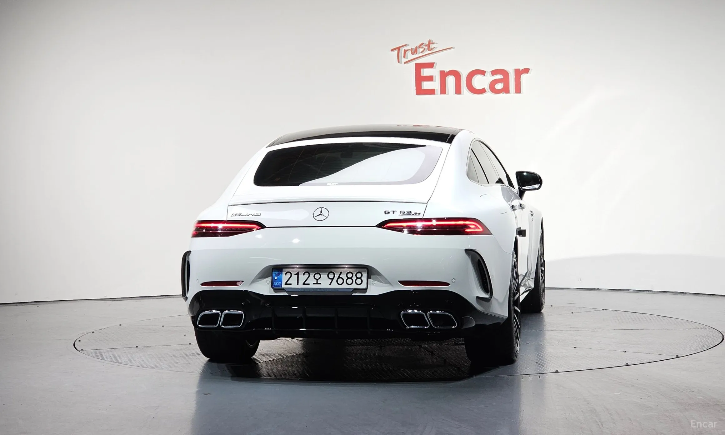 Mercedes Benz AMG GT превью 3