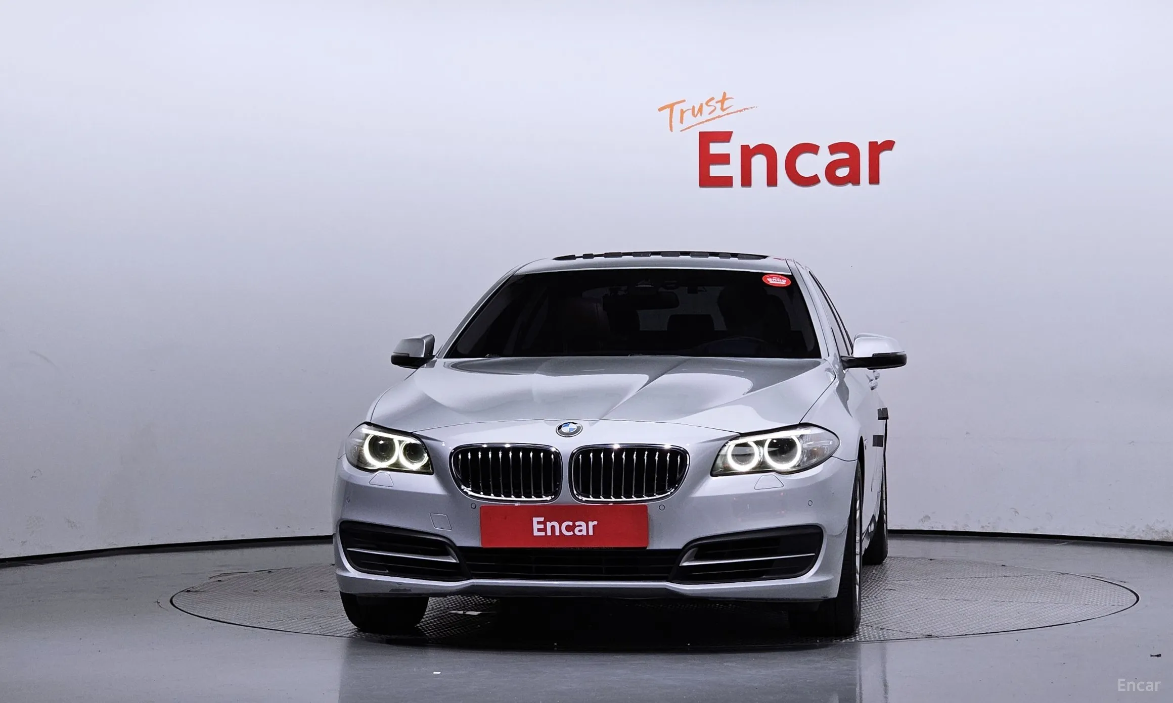 BMW 5 Series (F10) превью 2