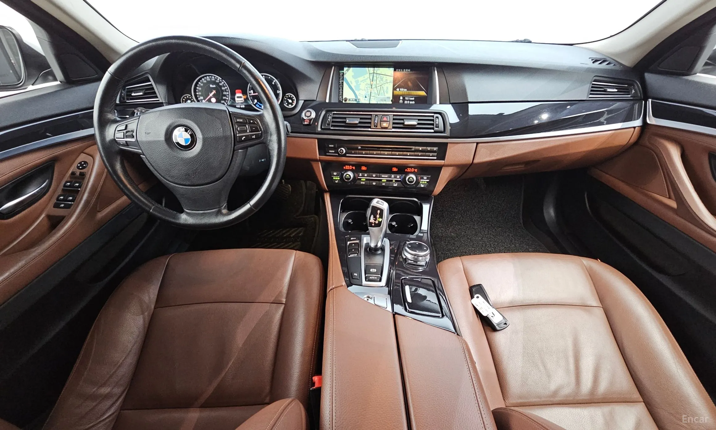 BMW 5 Series (F10) превью 4