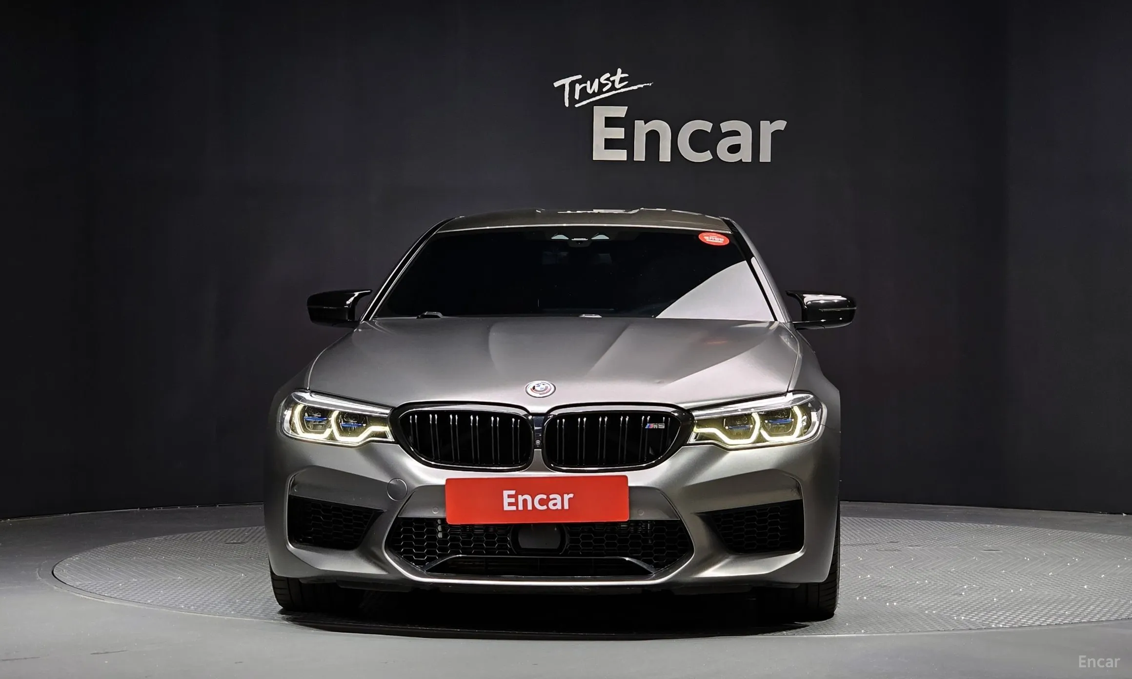 BMW M5 (F90)