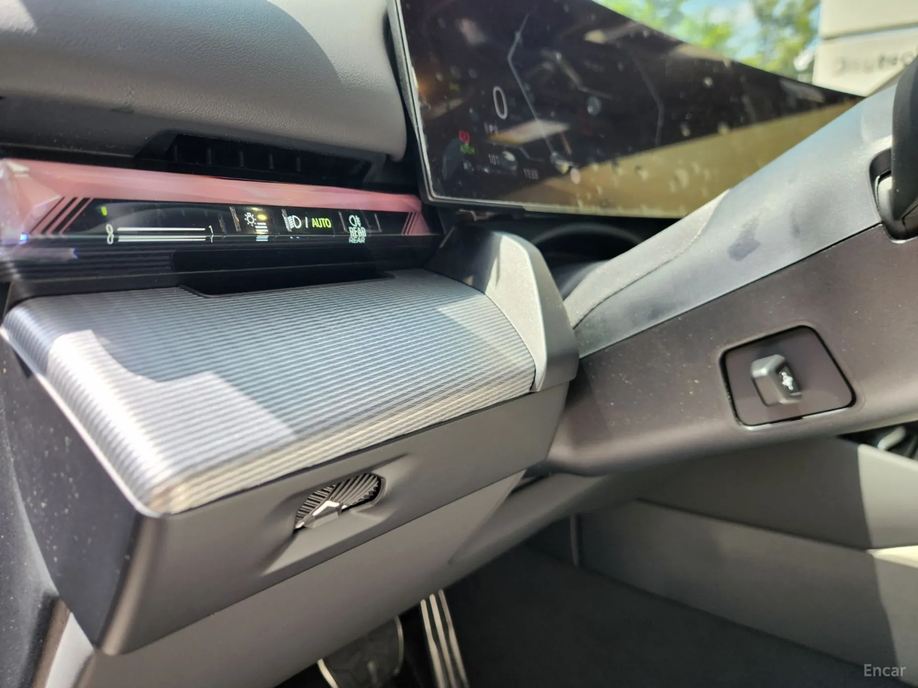 BMW 5 Series (G60) превью 13