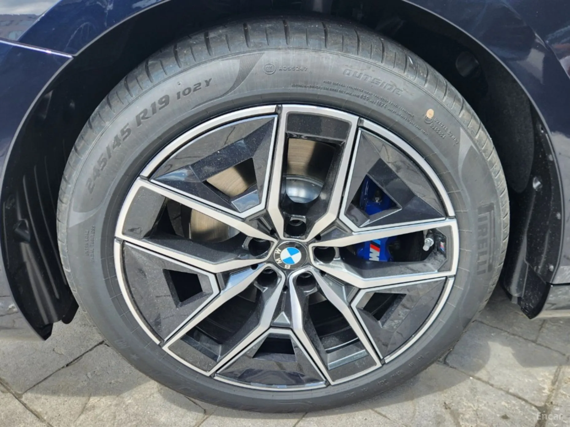 BMW 5 Series (G60) превью 5