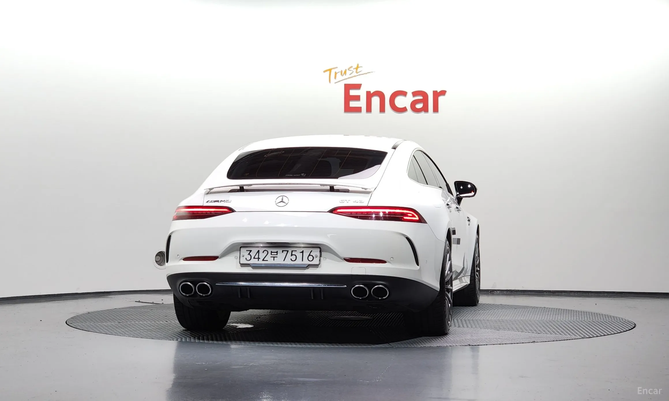 Mercedes Benz AMG GT превью 3
