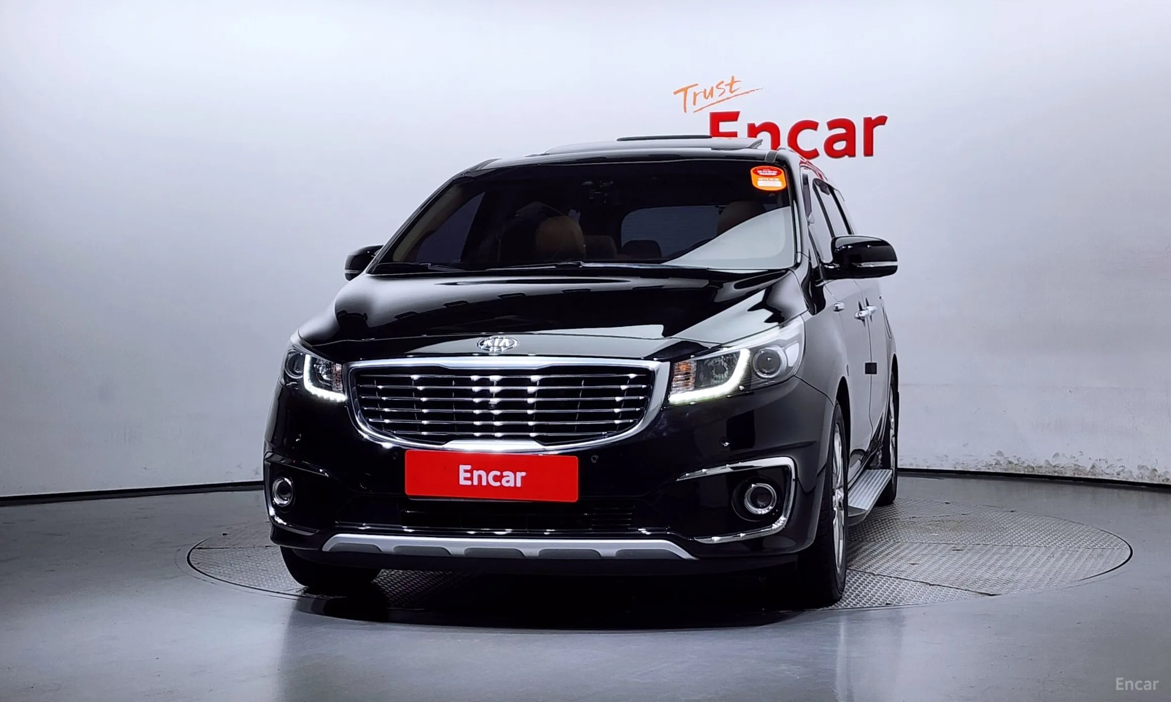 Kia Carnival превью 2