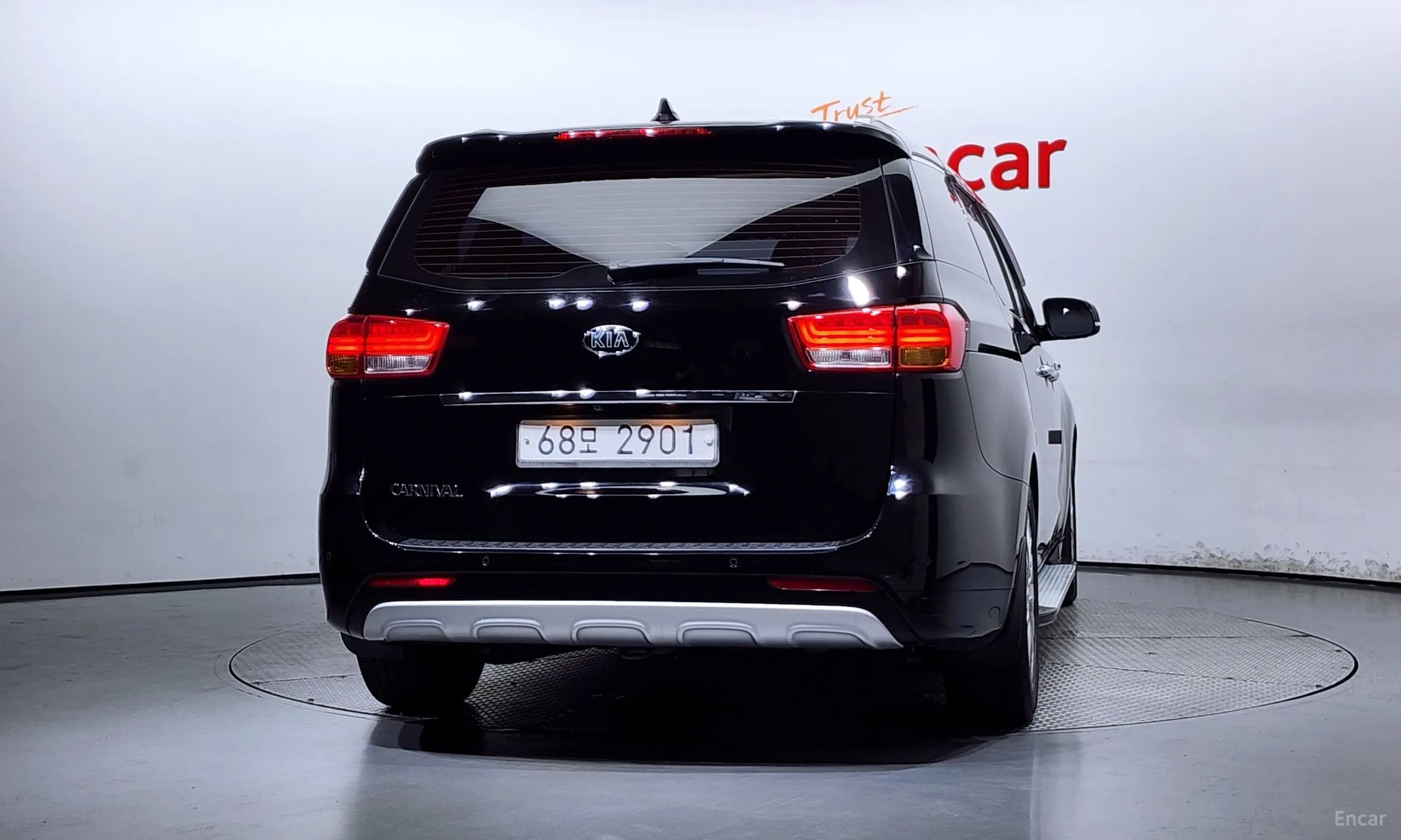 Kia Carnival превью 3