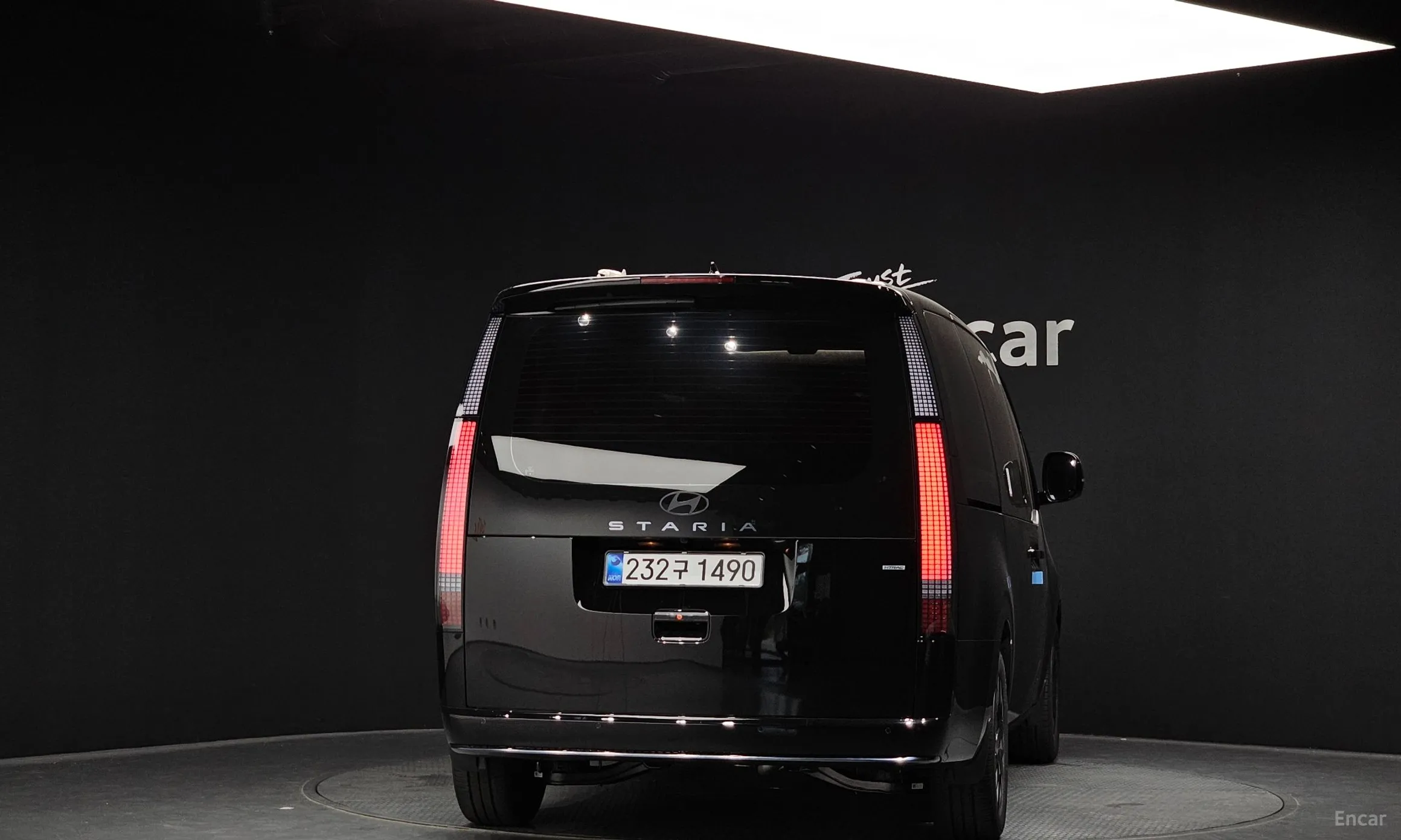 Hyundai Staria превью 3