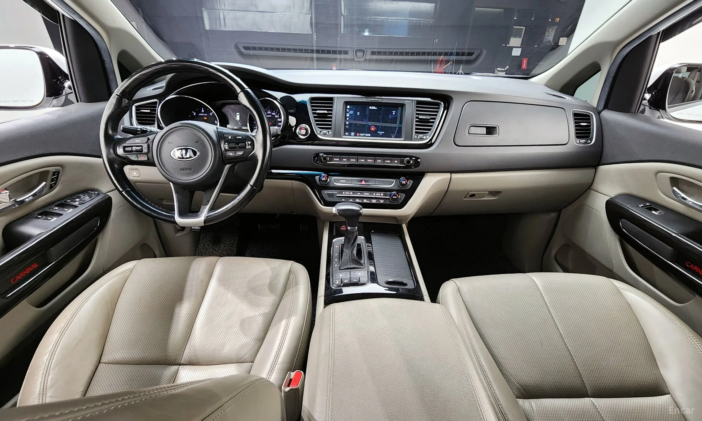 Kia Carnival превью 4