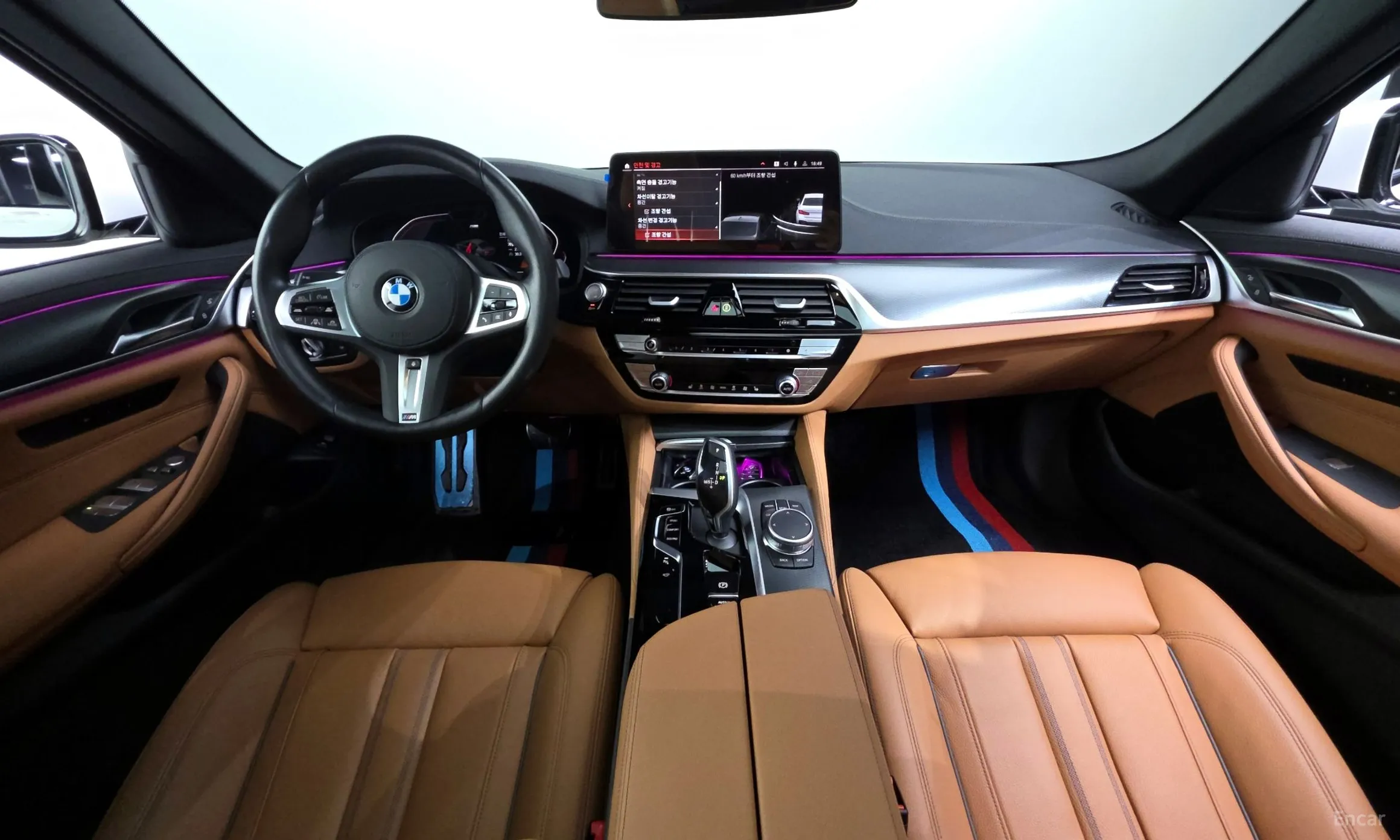 BMW 5 Series (G30) превью 4
