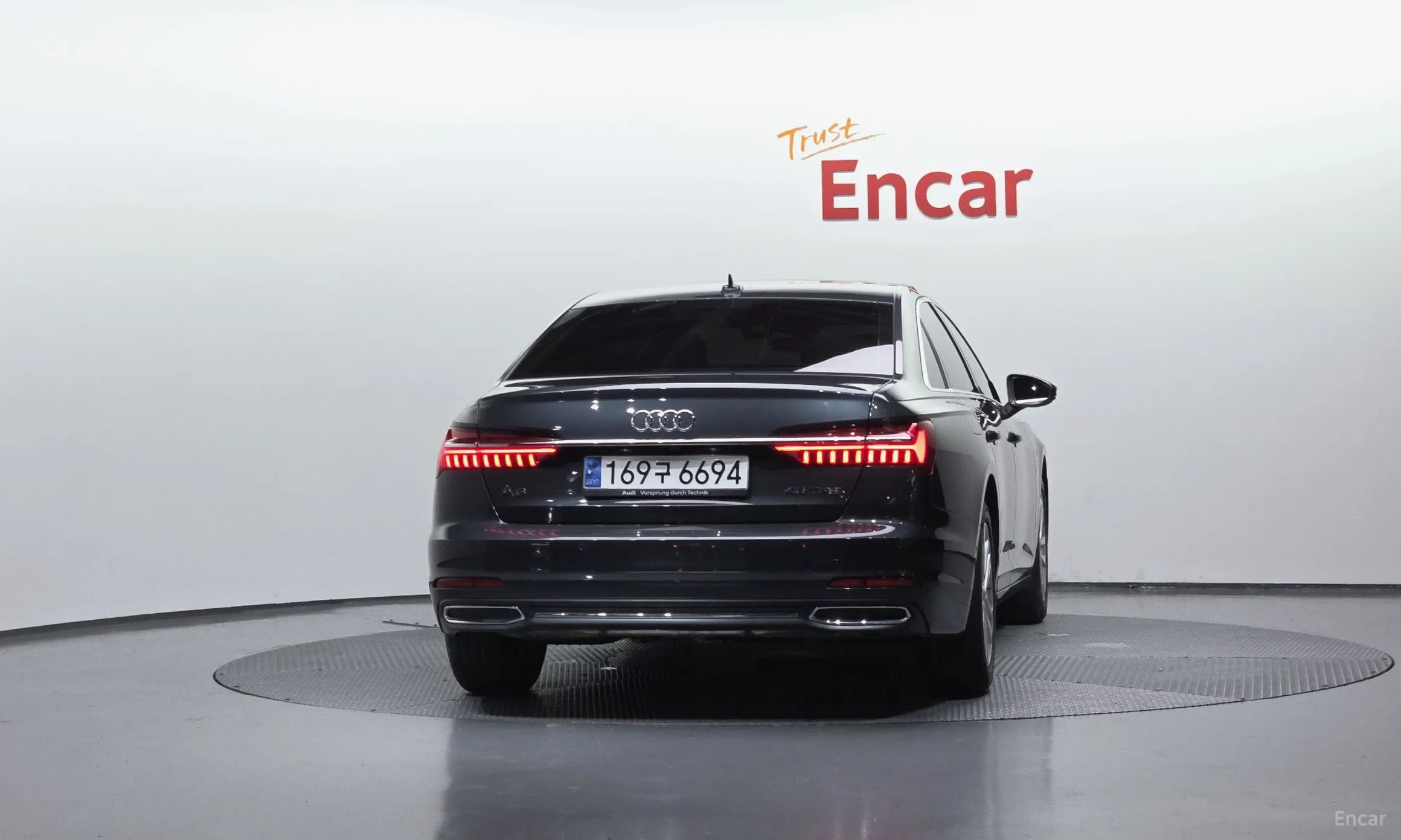 Audi A6 (C8) превью 4