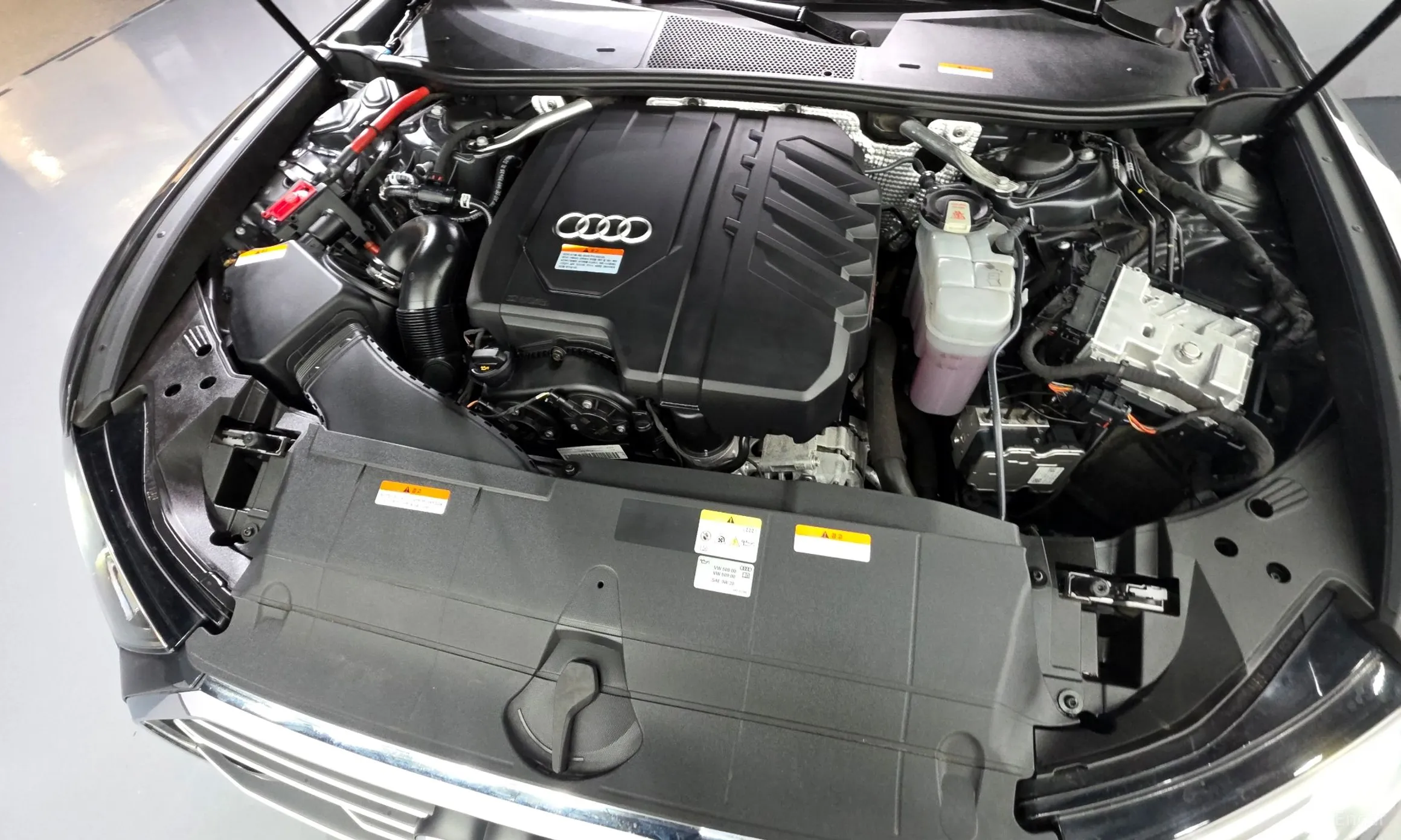 Audi A6 (C8) превью 6