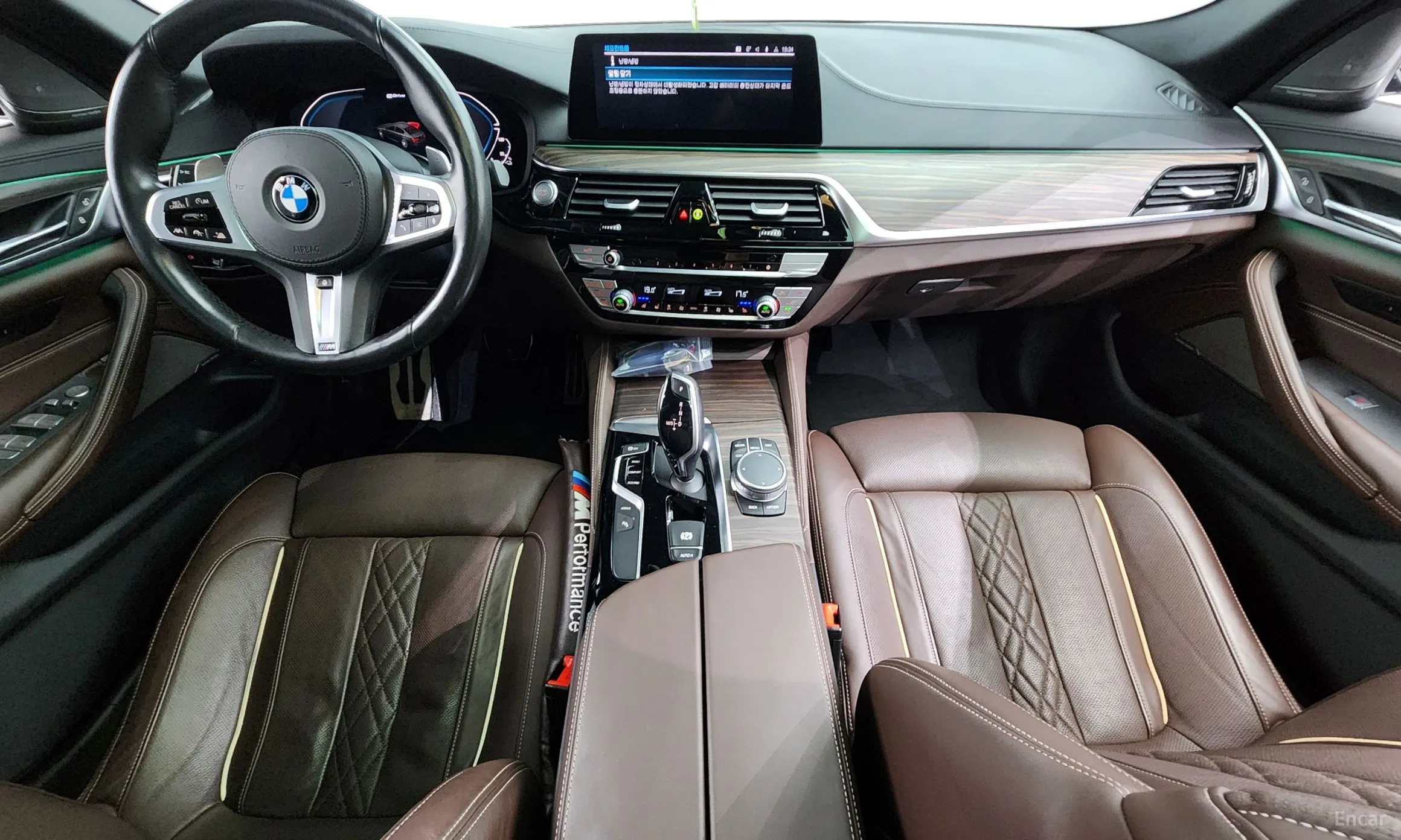 BMW 5 Series (G30) превью 4