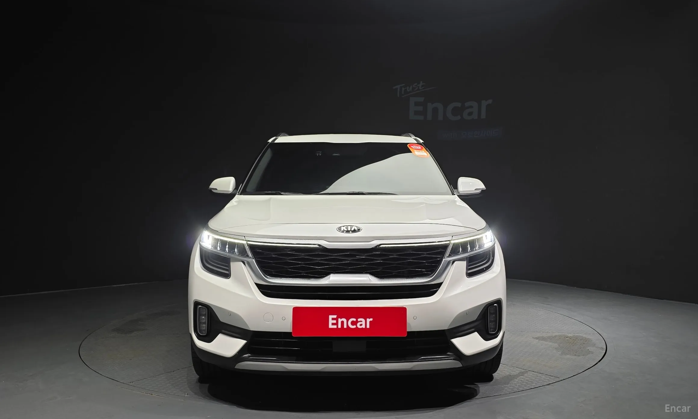 Kia Seltos превью 2