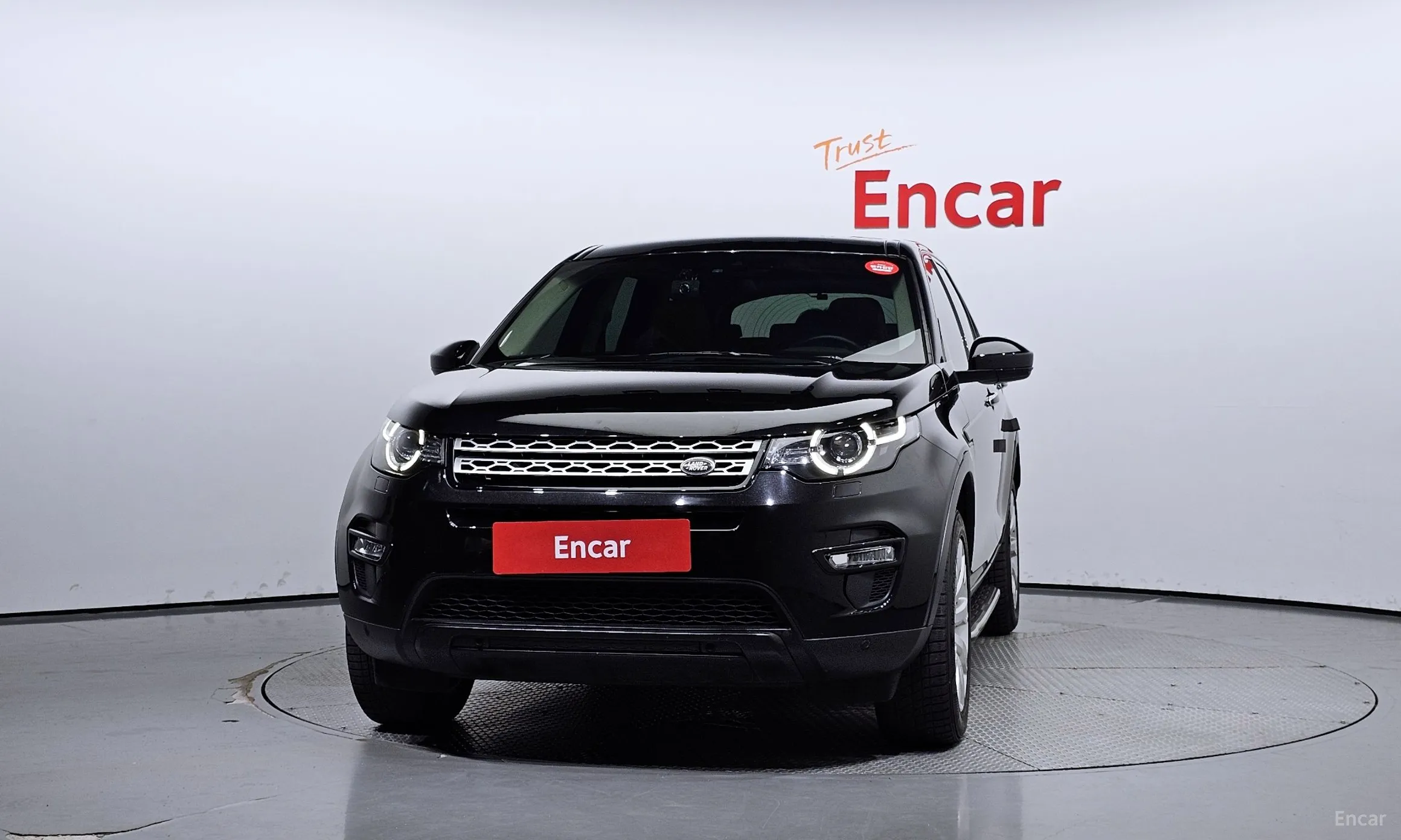 Land Rover Discovery Sports превью 2