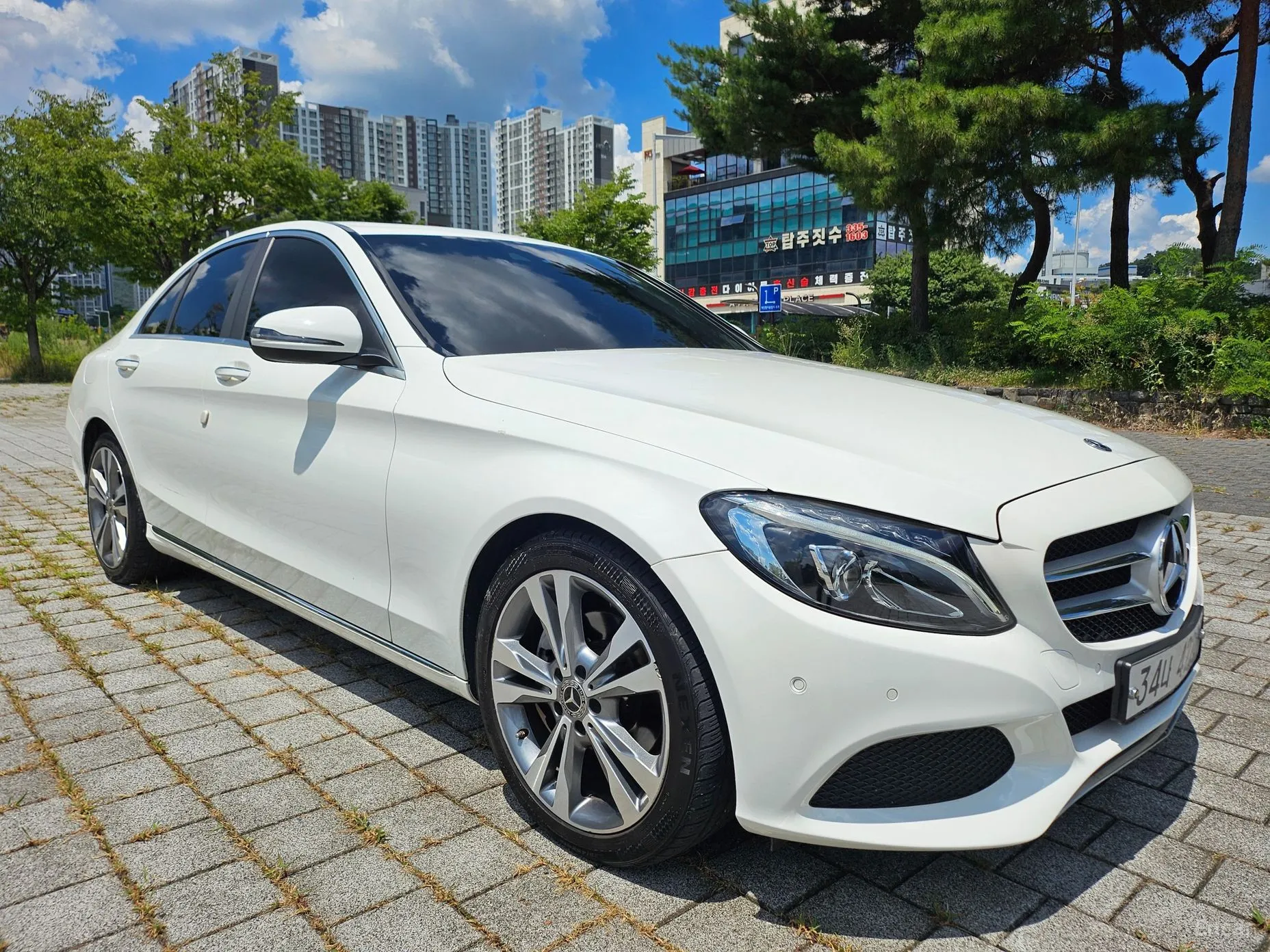 Mercedes Benz C-Class W205