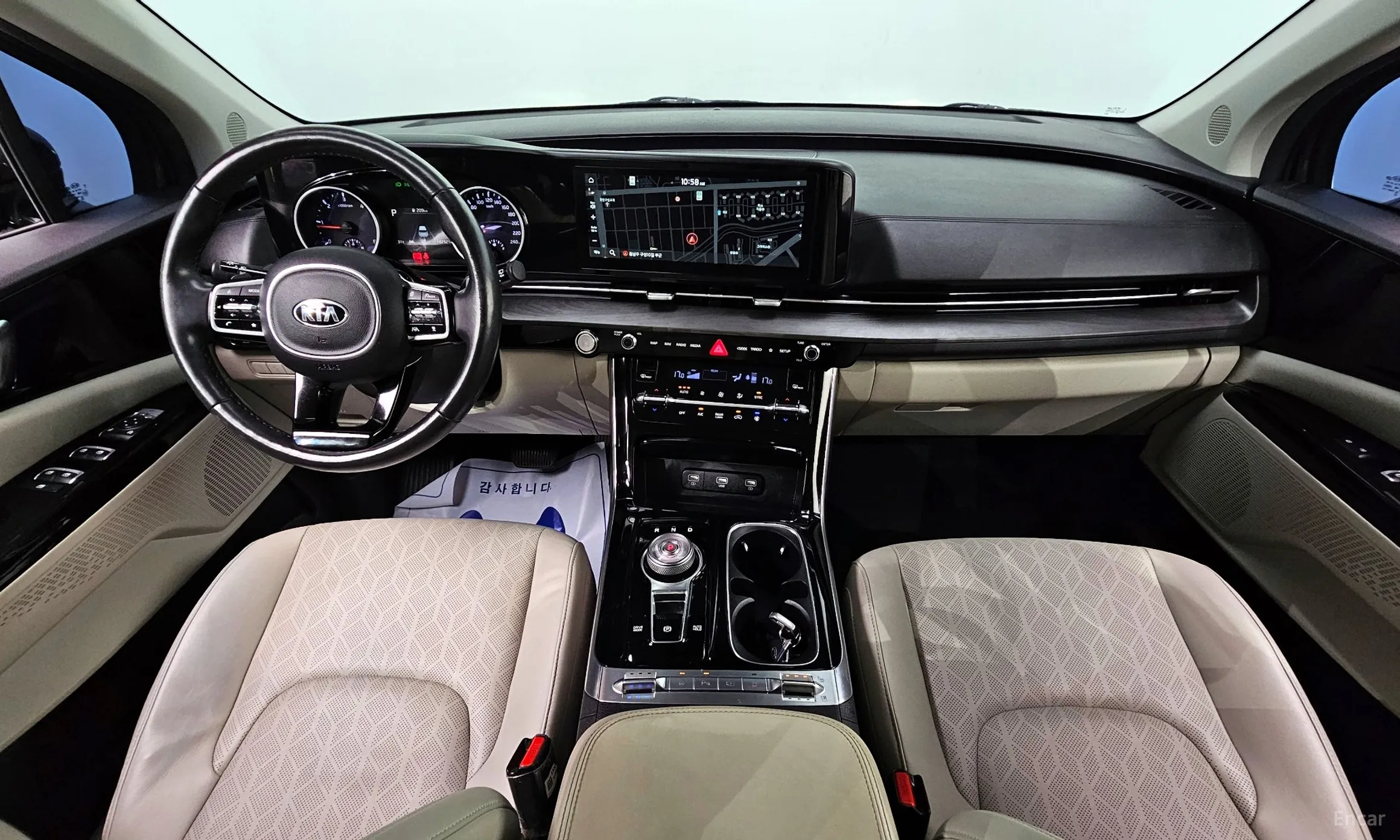 Kia Carnival Gen 4 превью 4