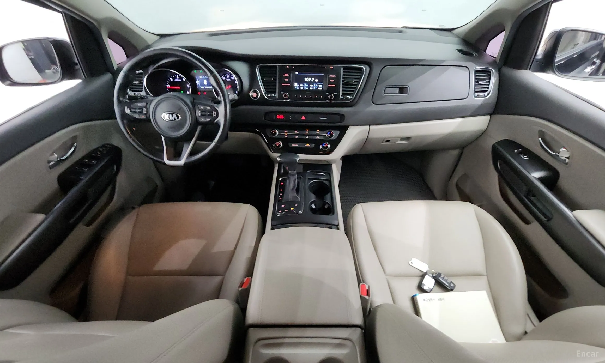 Kia Carnival превью 4