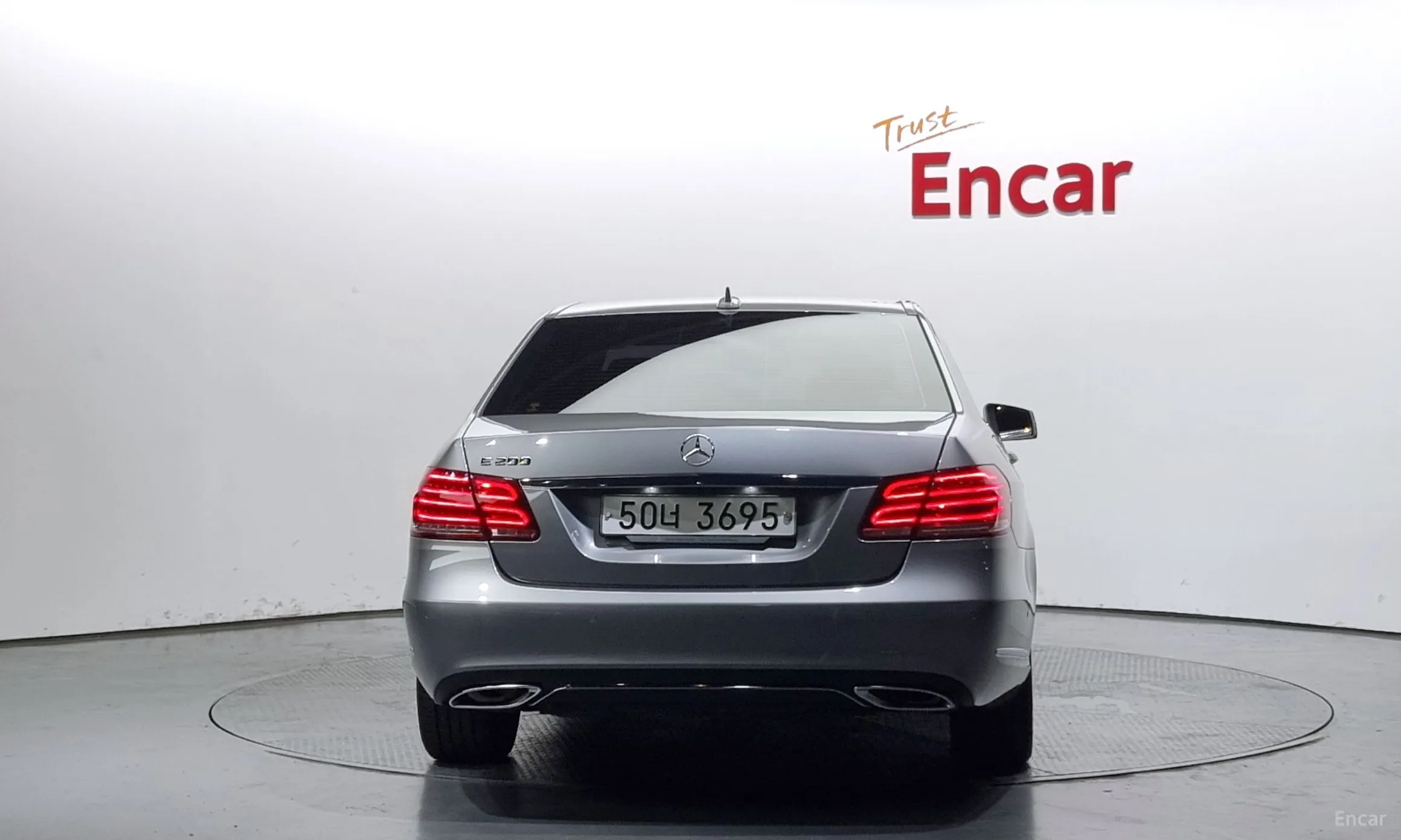 Mercedes Benz E-Class W212 превью 3