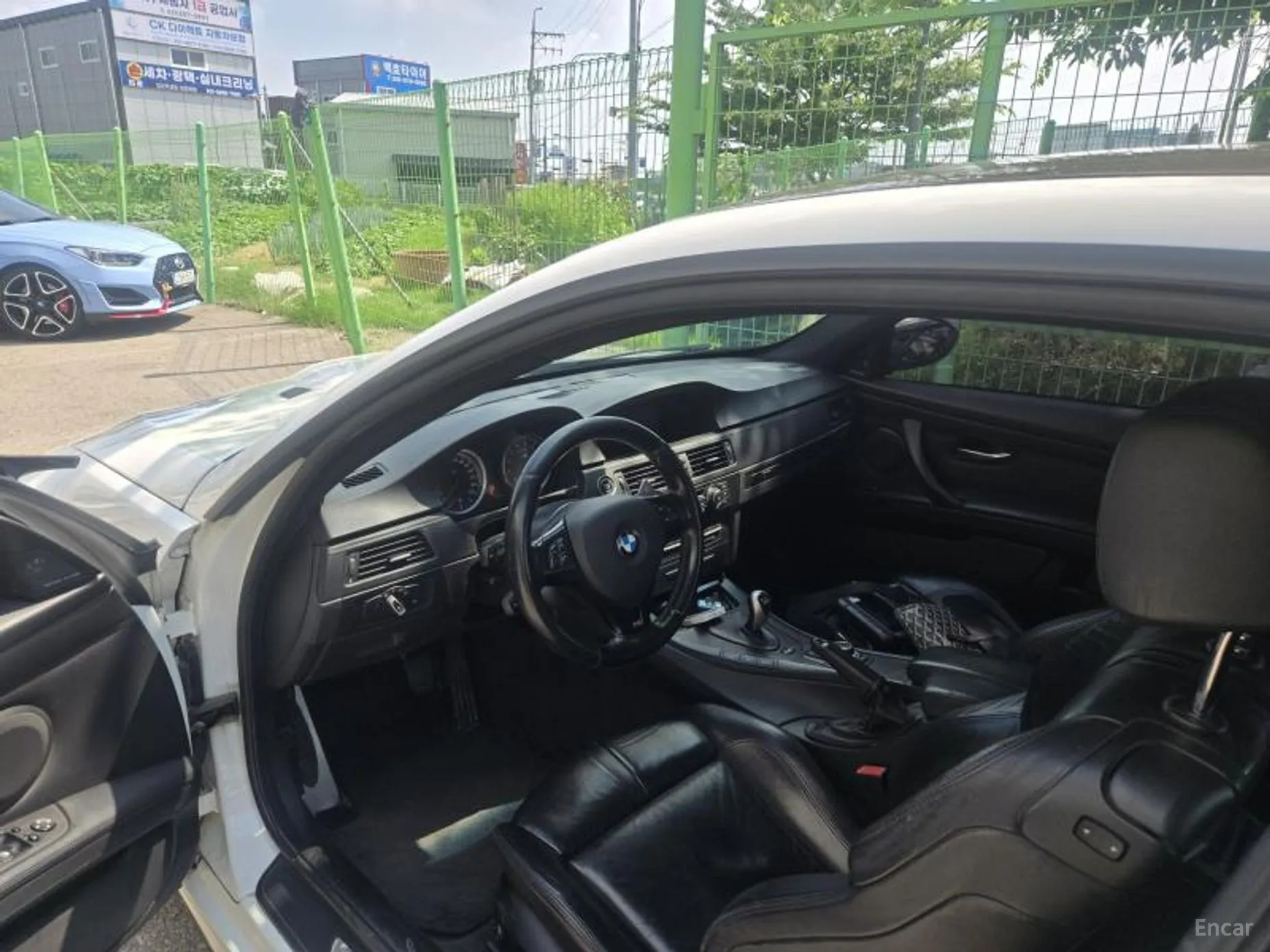 BMW M3 (E90)