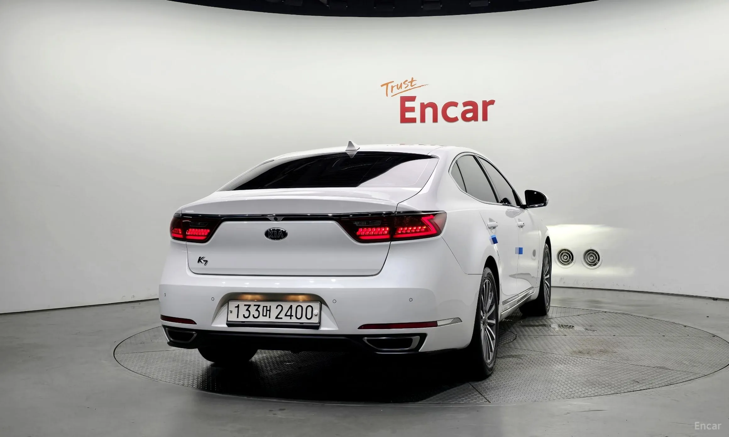Kia K7 превью 3