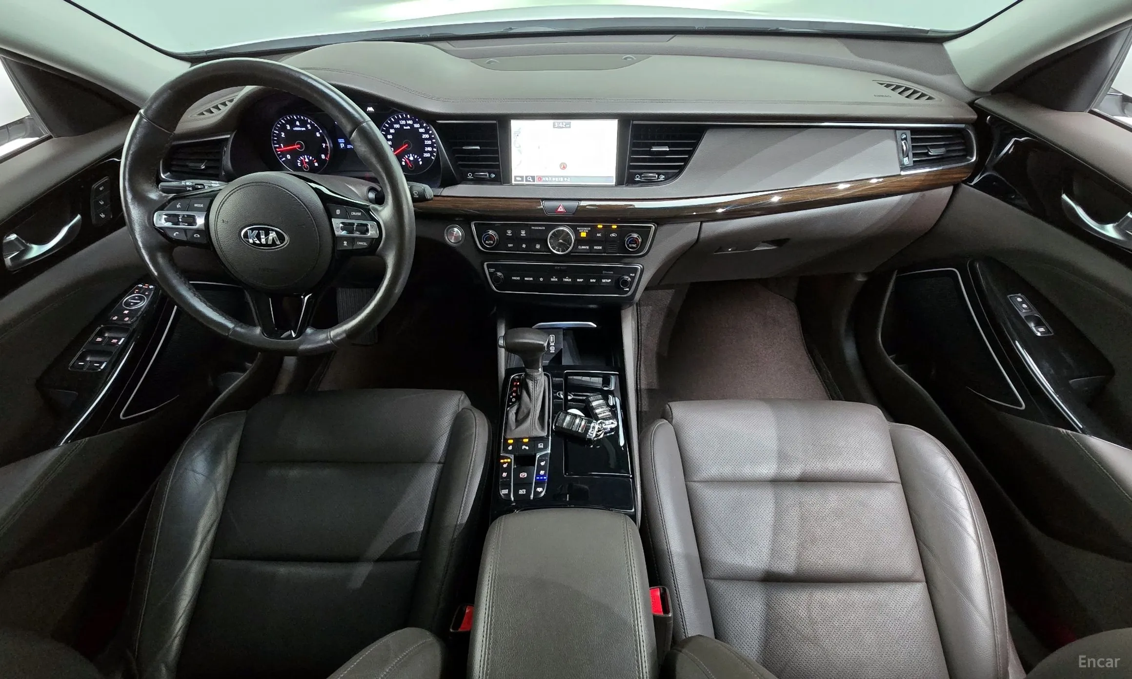 Kia K7 превью 4