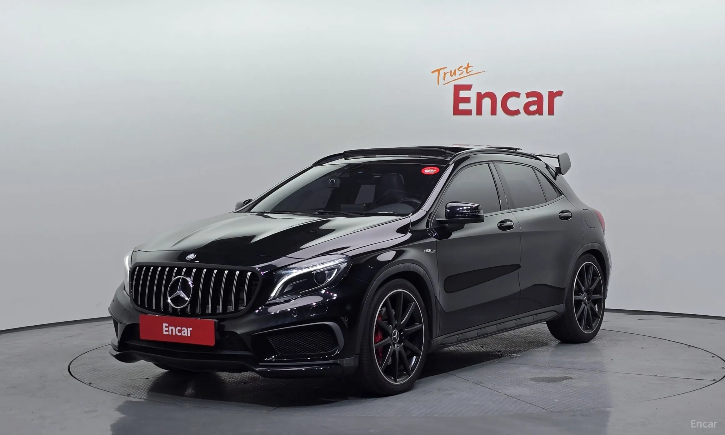 Mercedes Benz GLA-Class X156