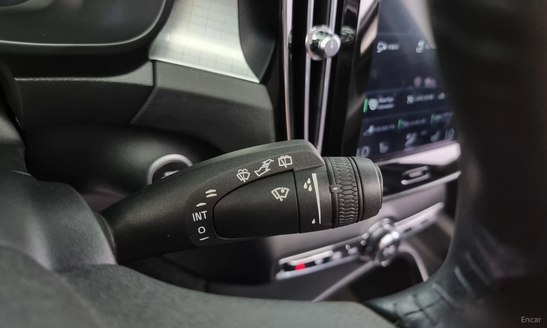 Volvo XC40 превью 16