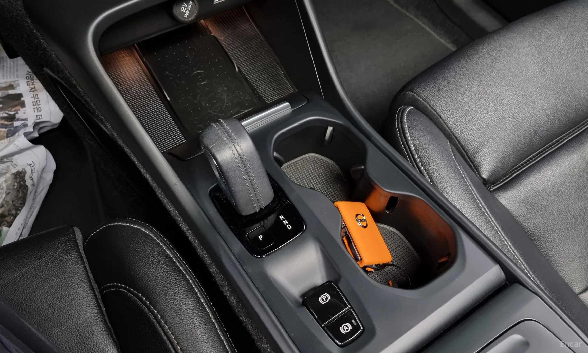 Volvo XC40 превью 9