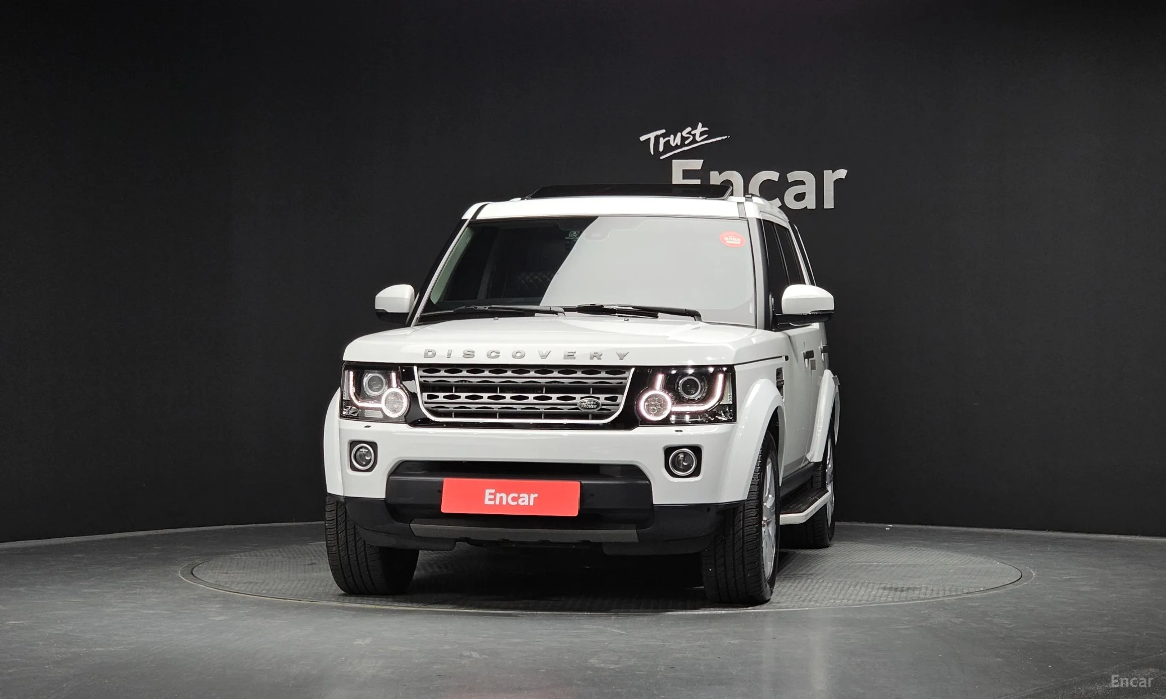 Land Rover Discovery 4 превью 2