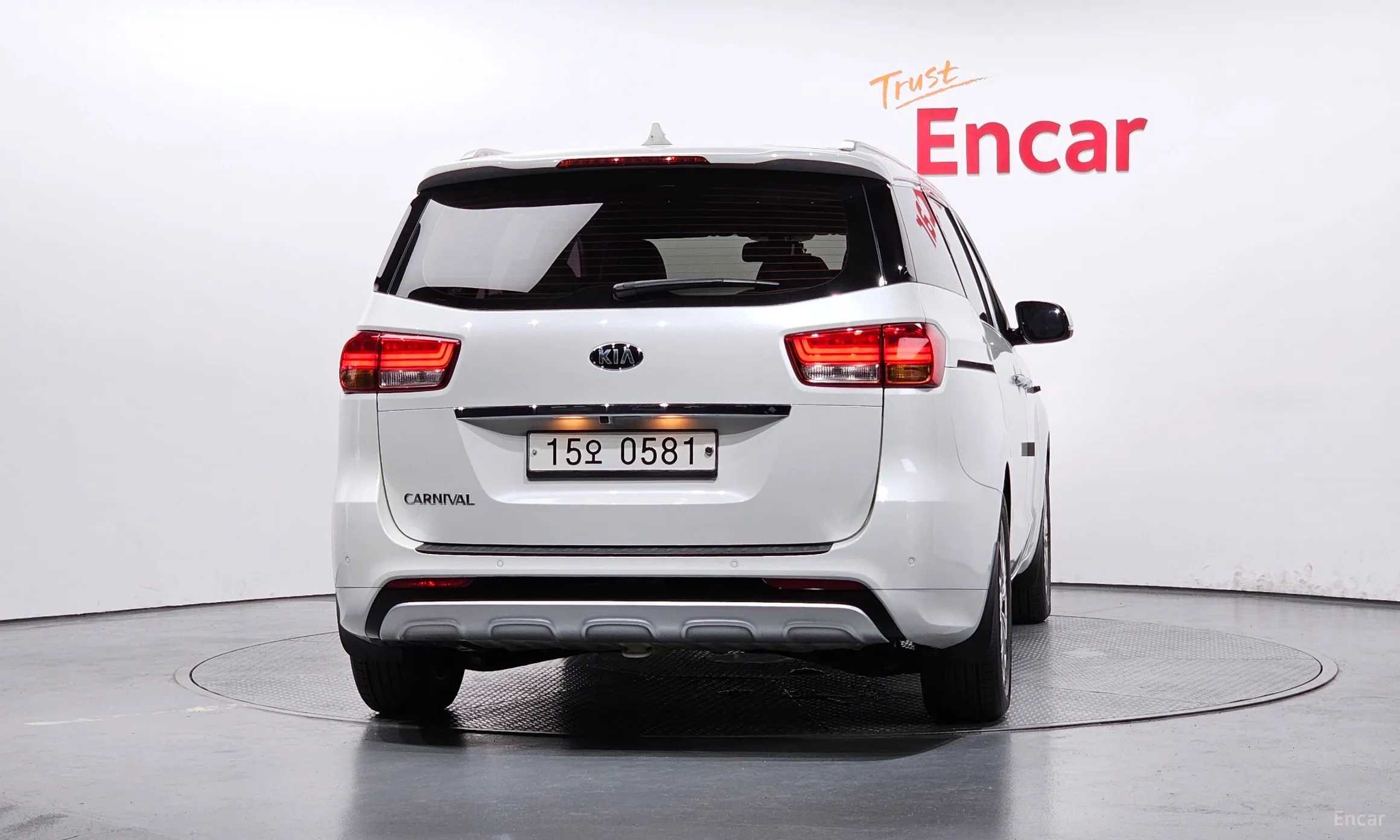 Kia Carnival превью 3