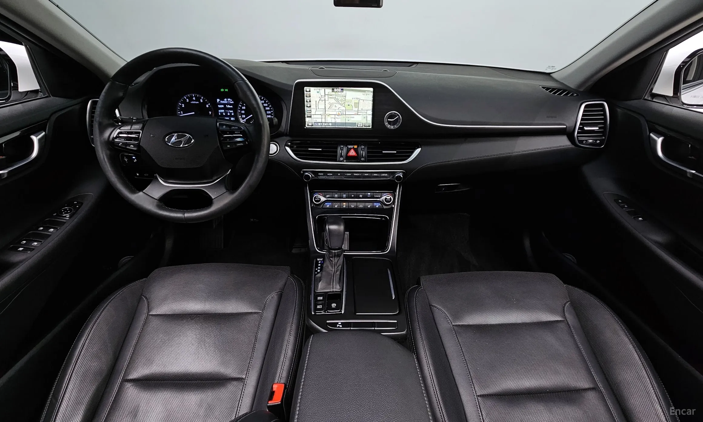 Hyundai Grandeur IG превью 4
