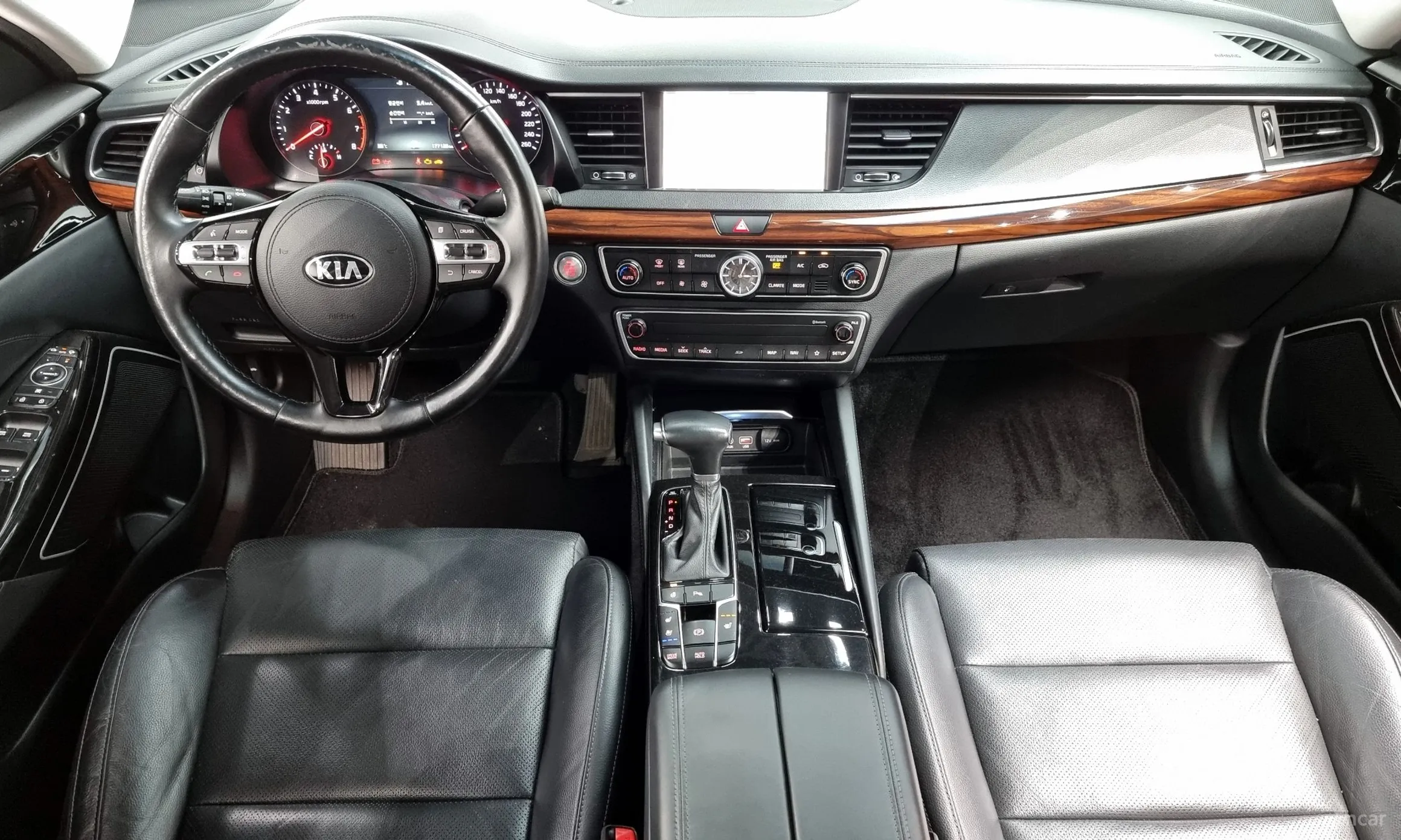 Kia K7 превью 4