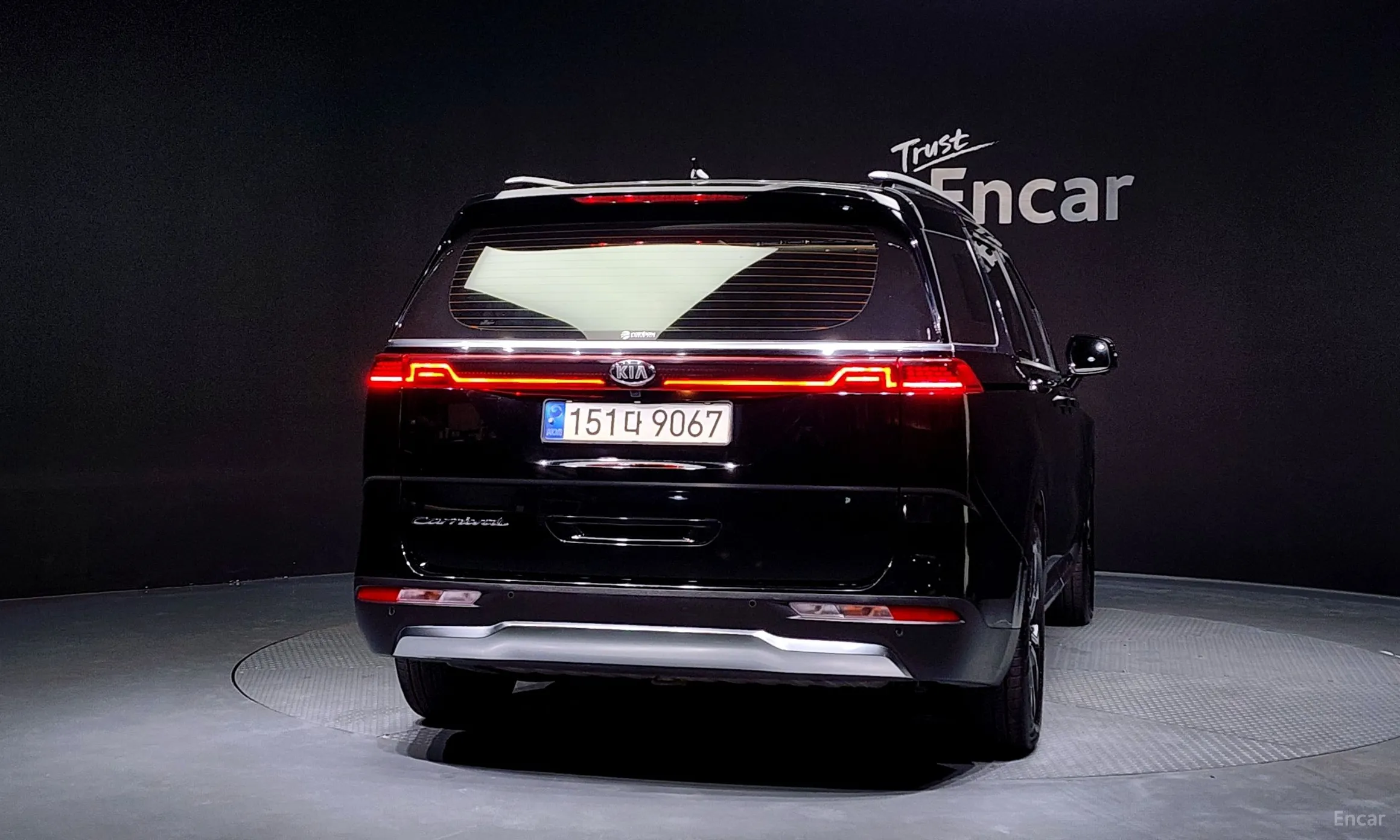 Kia Carnival Gen 4 превью 3