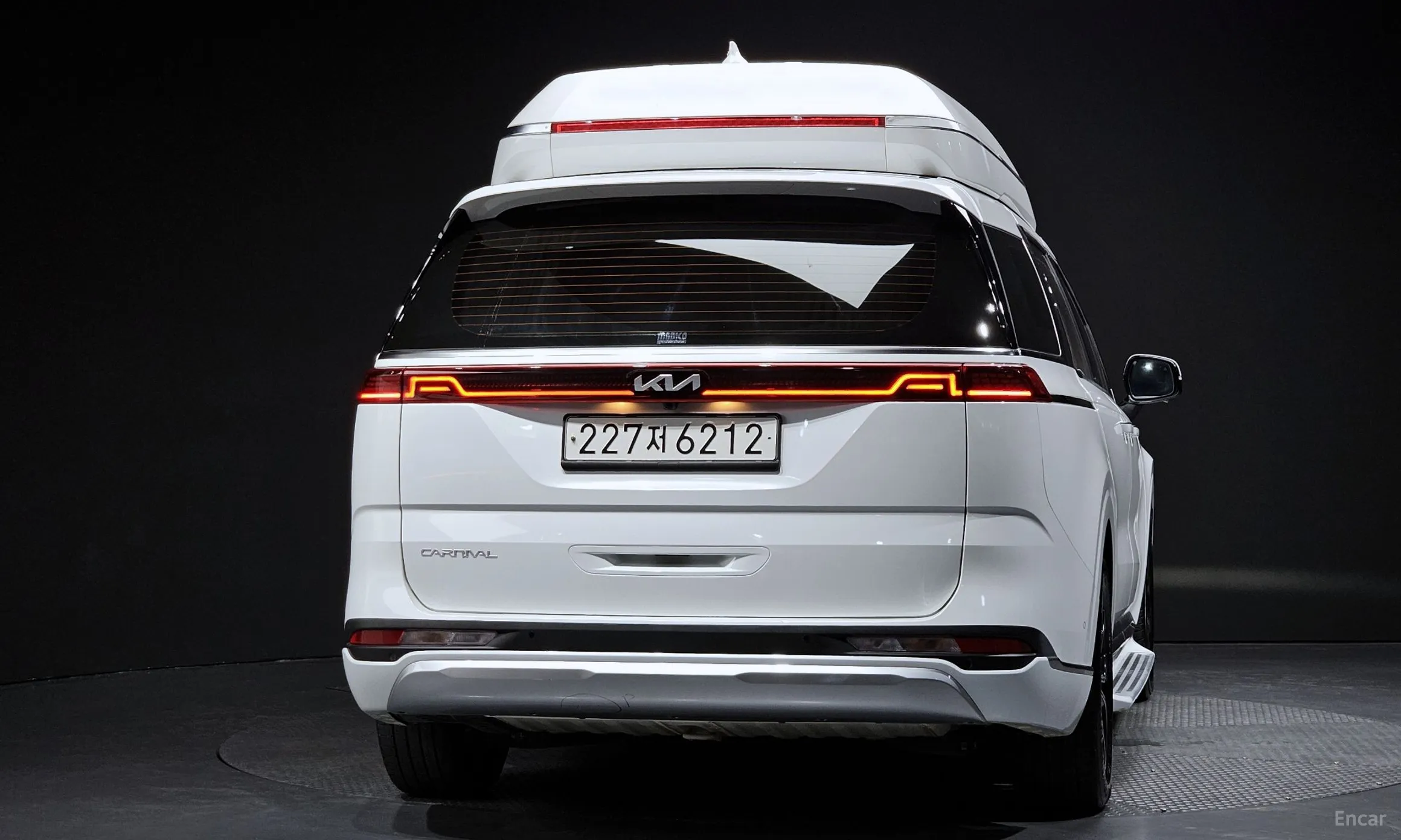 Kia Carnival Gen 4 превью 3