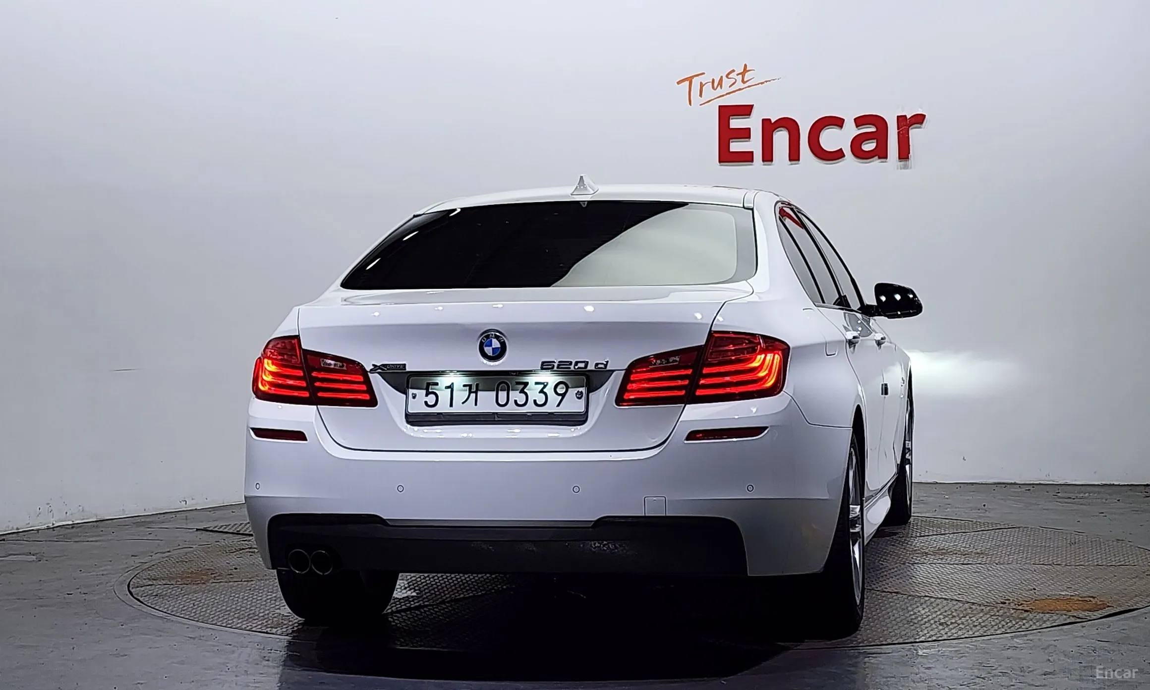 BMW 5 Series (F10) превью 3
