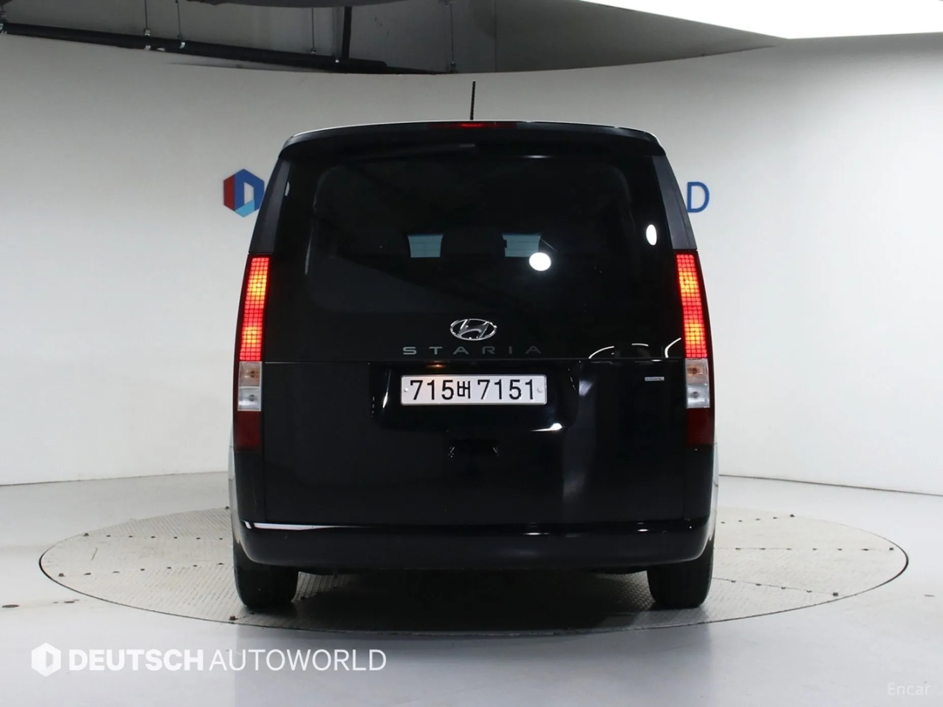 Hyundai Staria превью 3