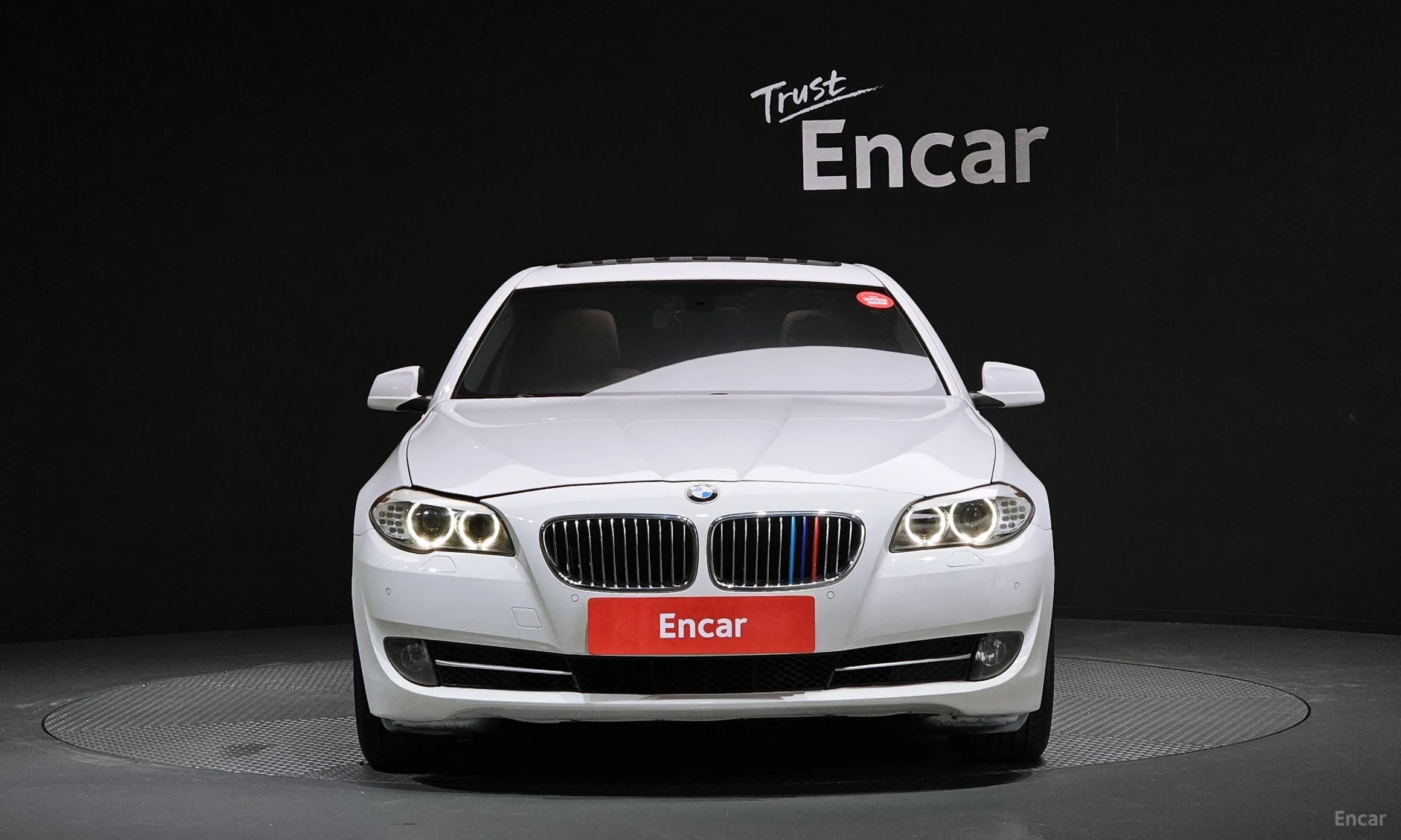 BMW 5 Series (F10) превью 2