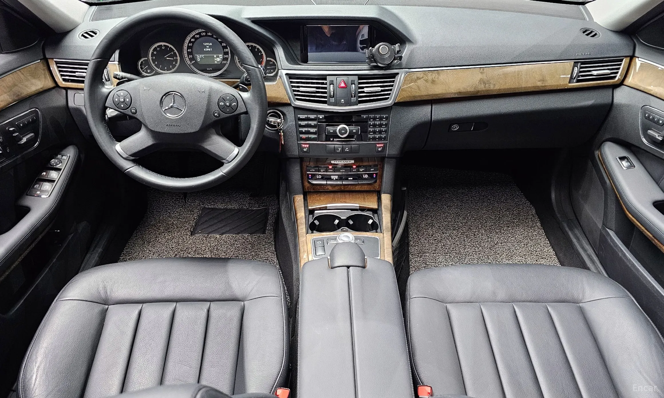 Mercedes Benz E-Class W212 превью 4