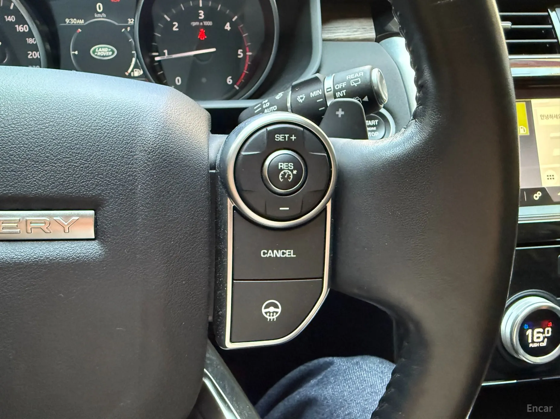 Land Rover Discovery 5 превью 16
