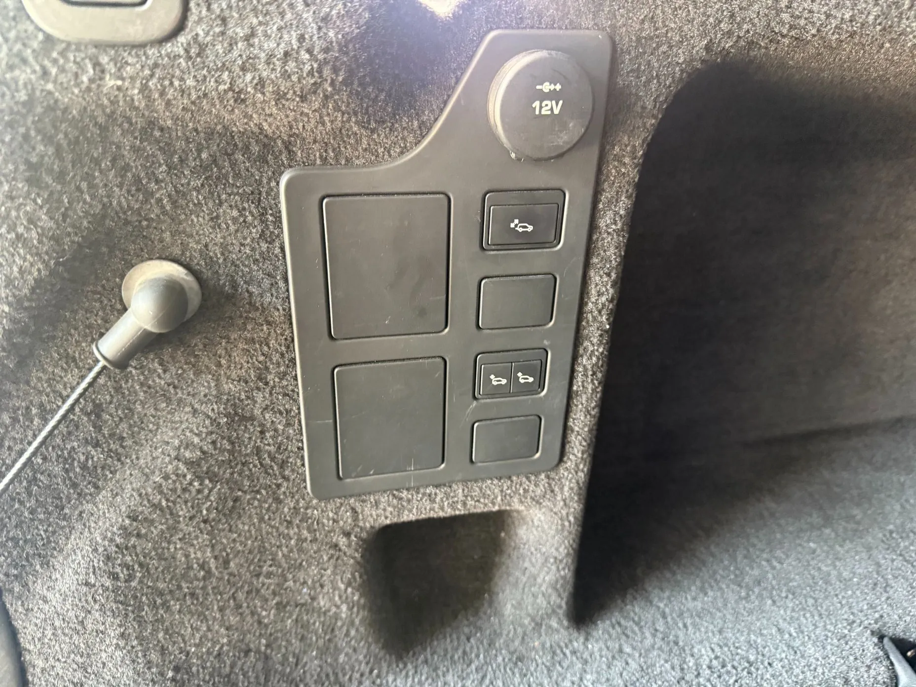 Land Rover Discovery 5 превью 19