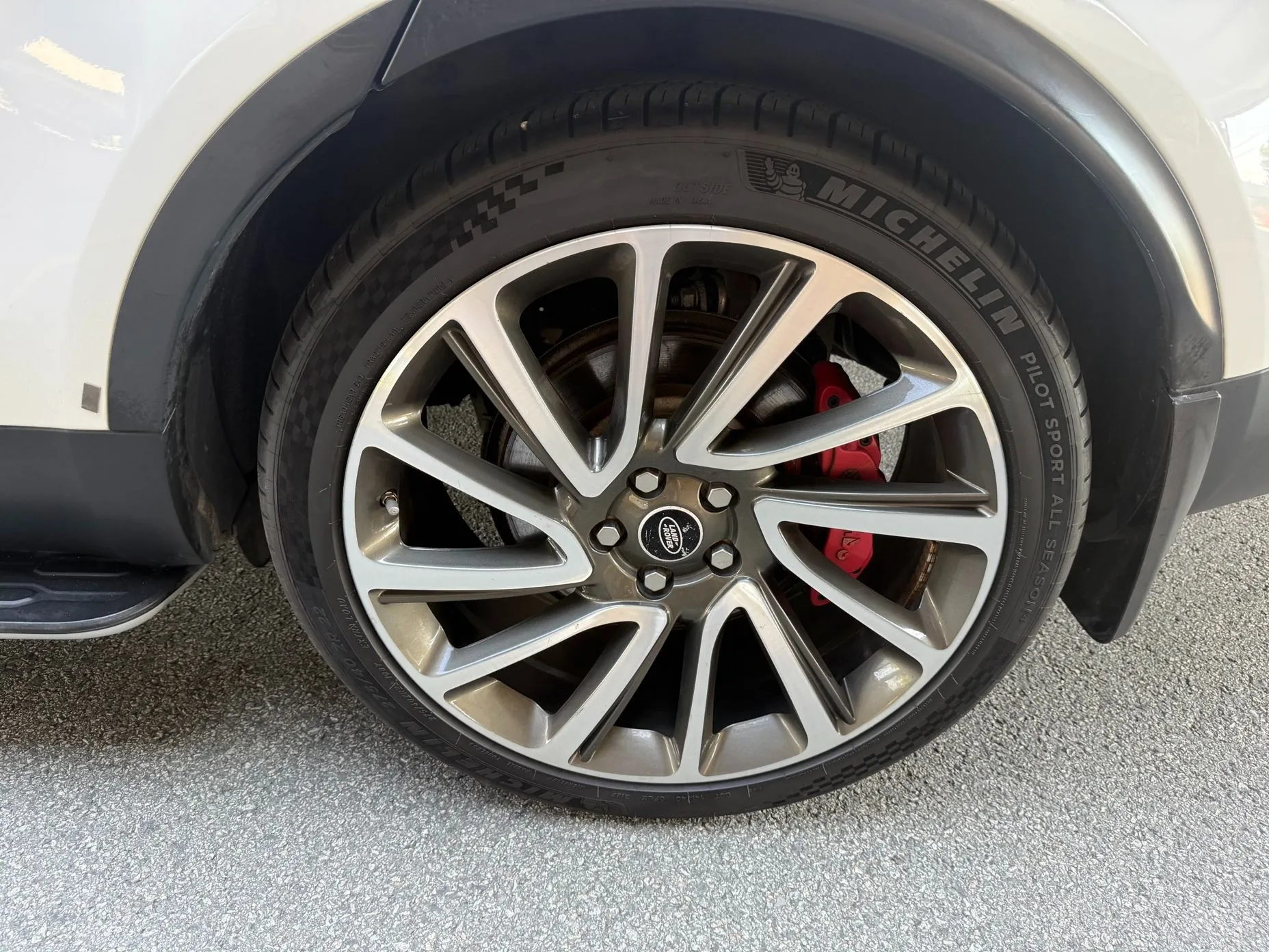 Land Rover Discovery 5 превью 6